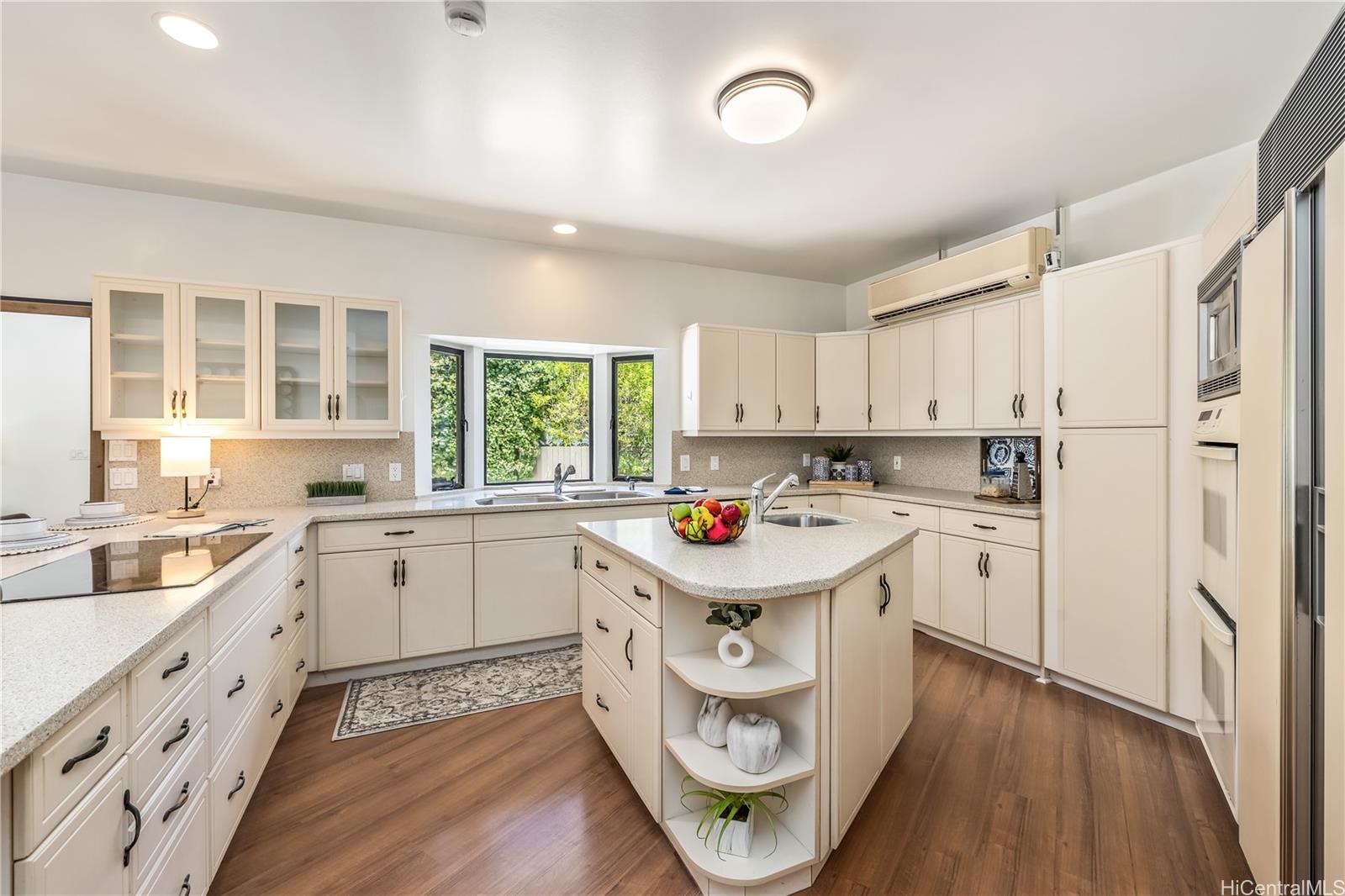 5926  Kalanianaole Hwy Kuliouou, Diamond Head home - photo 6 of 25