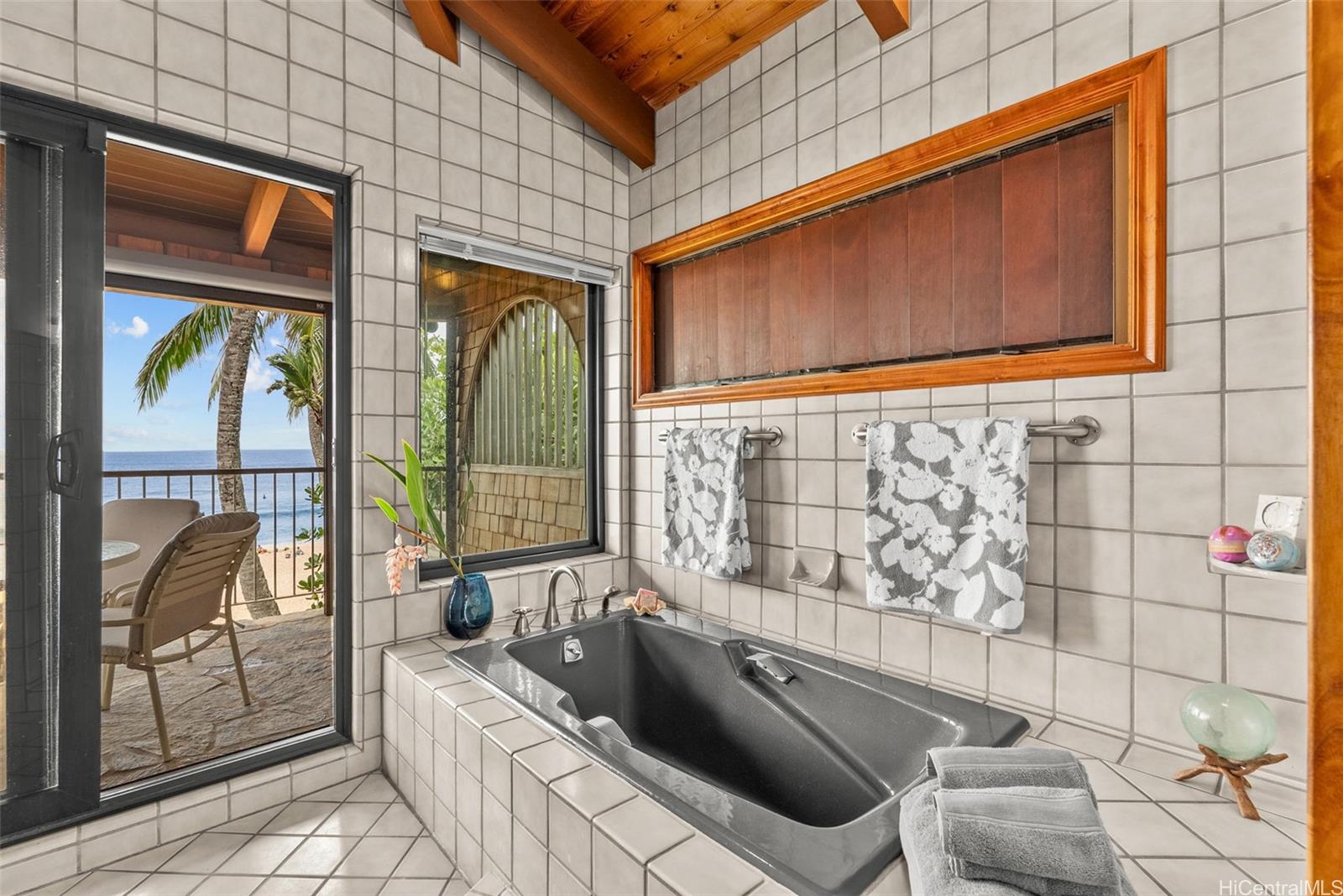 59-377  Ke Nui Road Sunset Area, North Shore home - photo 18 of 25