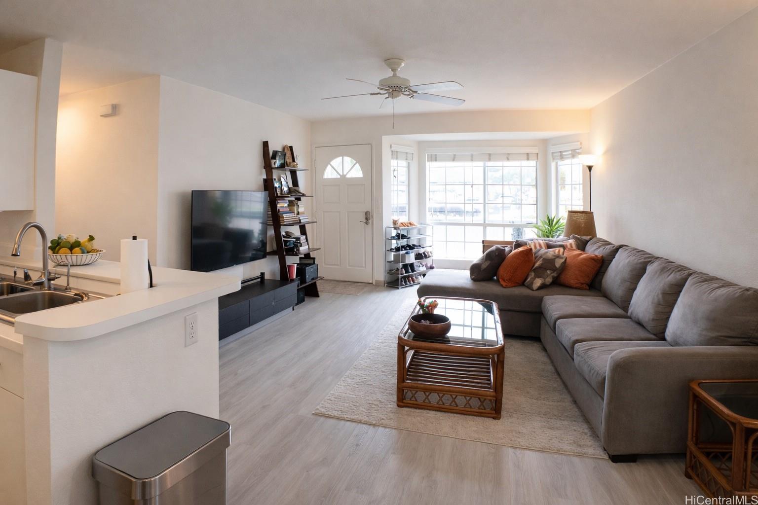 Crosspointe C condo # 21A, Honolulu, Hawaii - photo 6 of 25