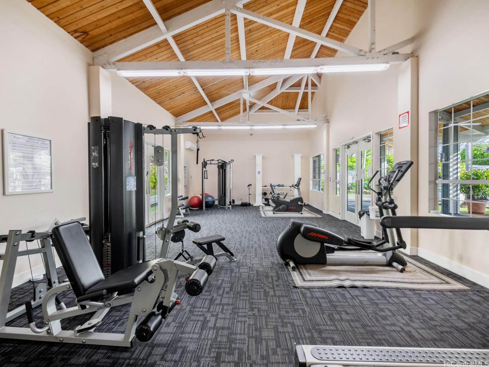 594 Mananai Place townhouse # 21T, Honolulu, Hawaii - photo 24 of 25