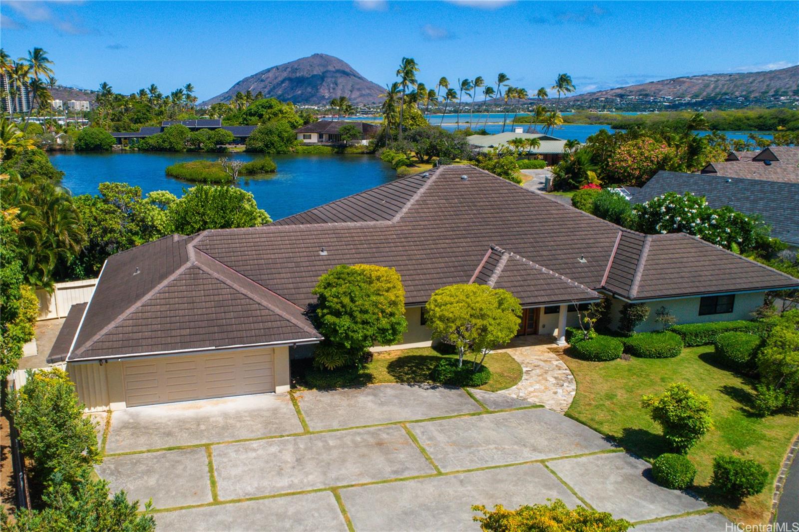5949  Kalanianaole Hwy Paiko Lagoon, Diamond Head home - photo 2 of 25