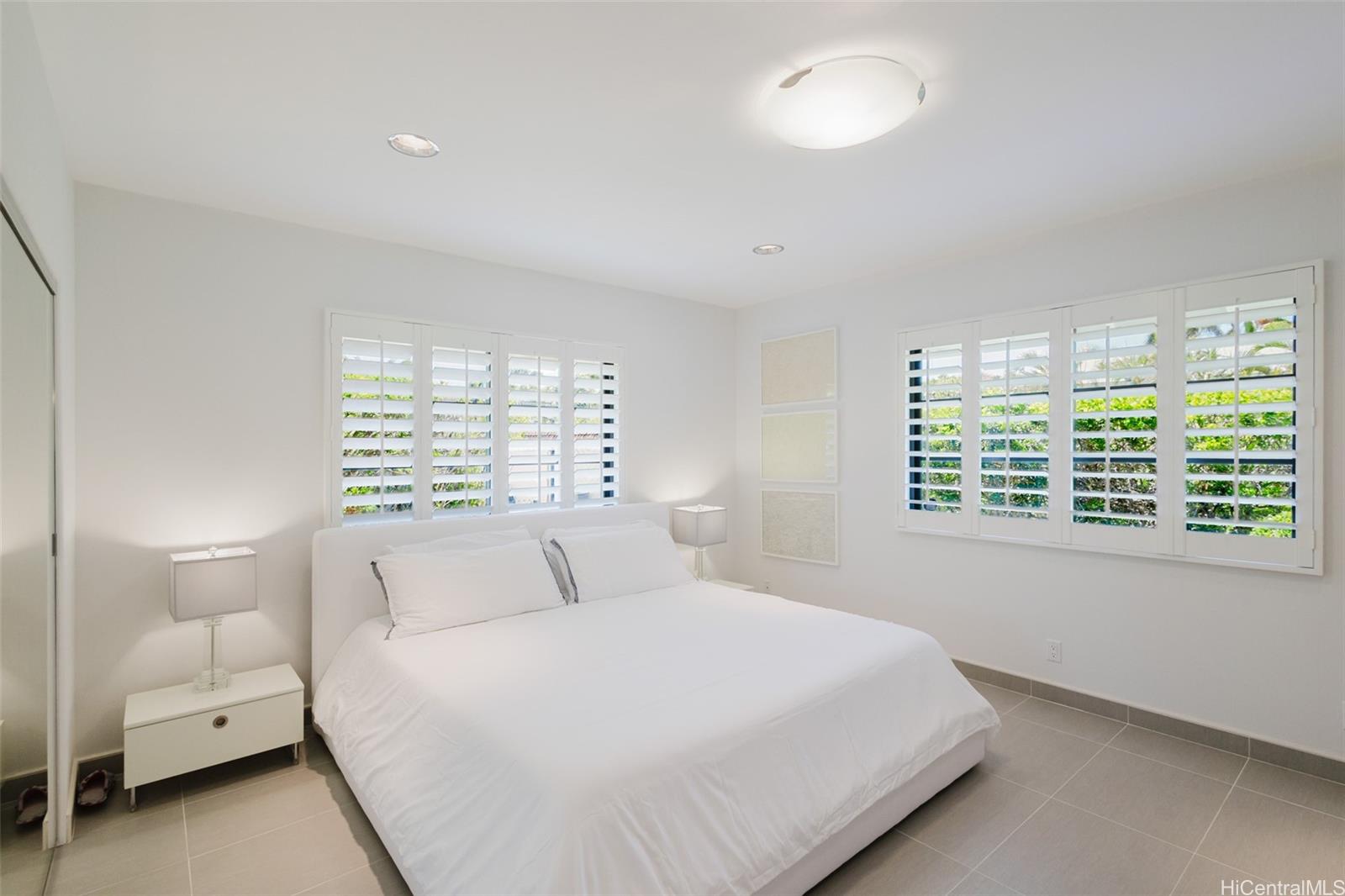 5949  Kalanianaole Hwy Paiko Lagoon, Diamond Head home - photo 21 of 25