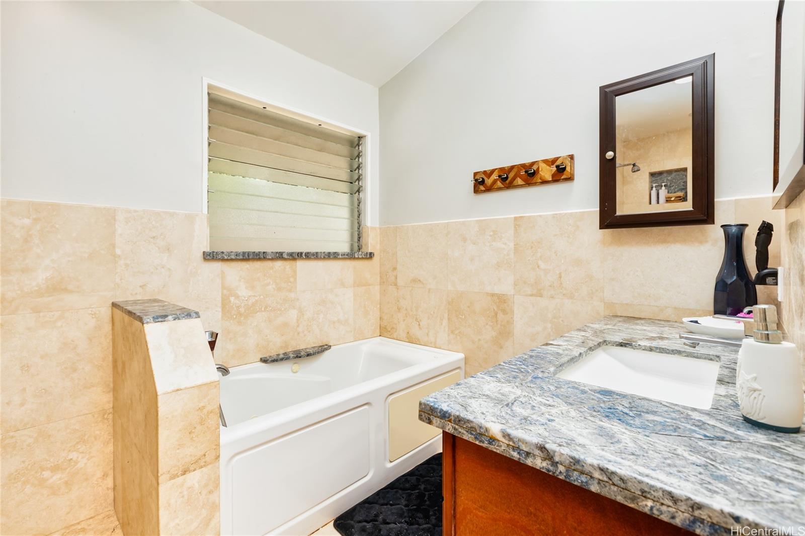 59-586  Pupukea Road Pupukea, North Shore home - photo 7 of 25