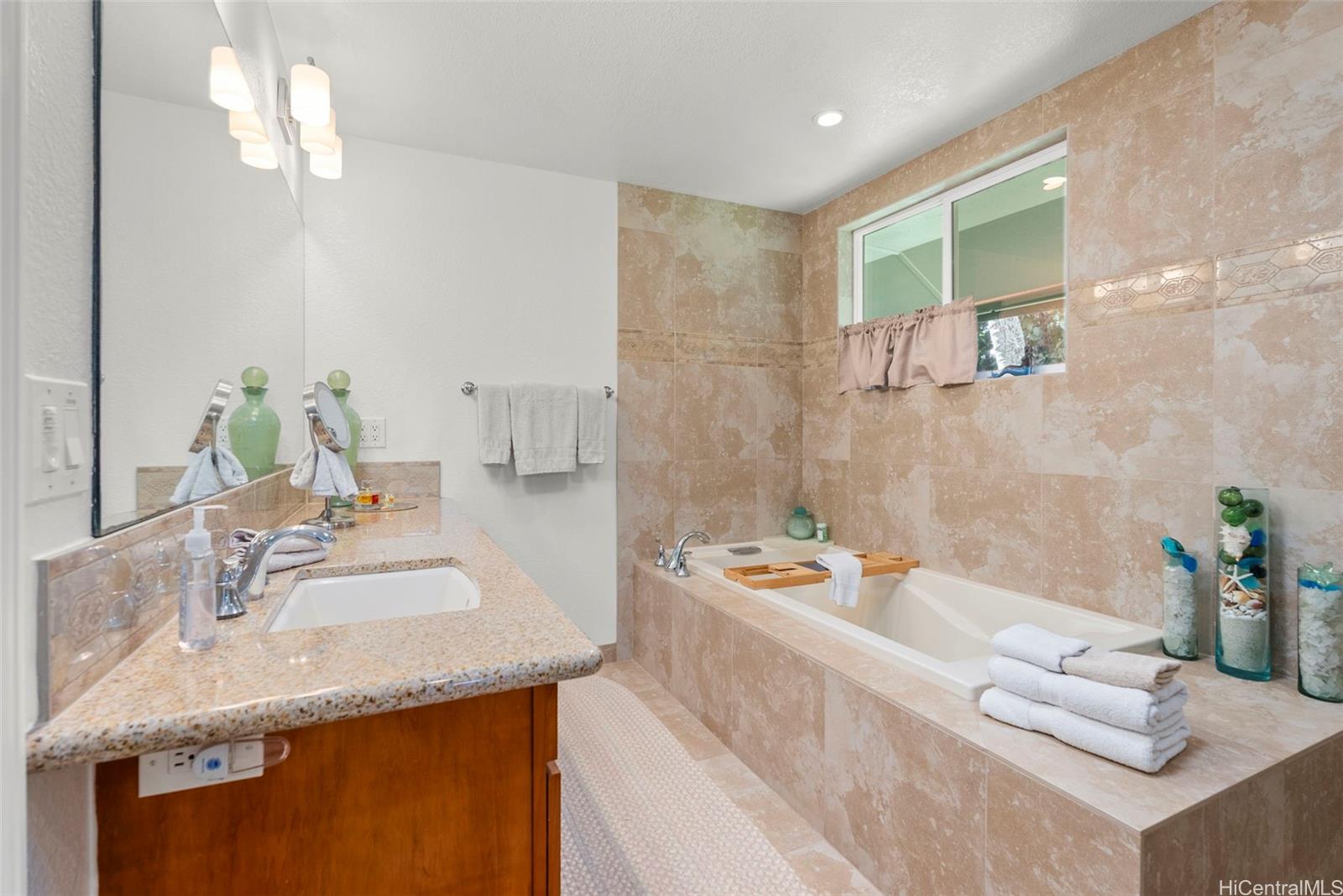 59-605  Ke Iki Road Sunset Area, North Shore home - photo 10 of 25