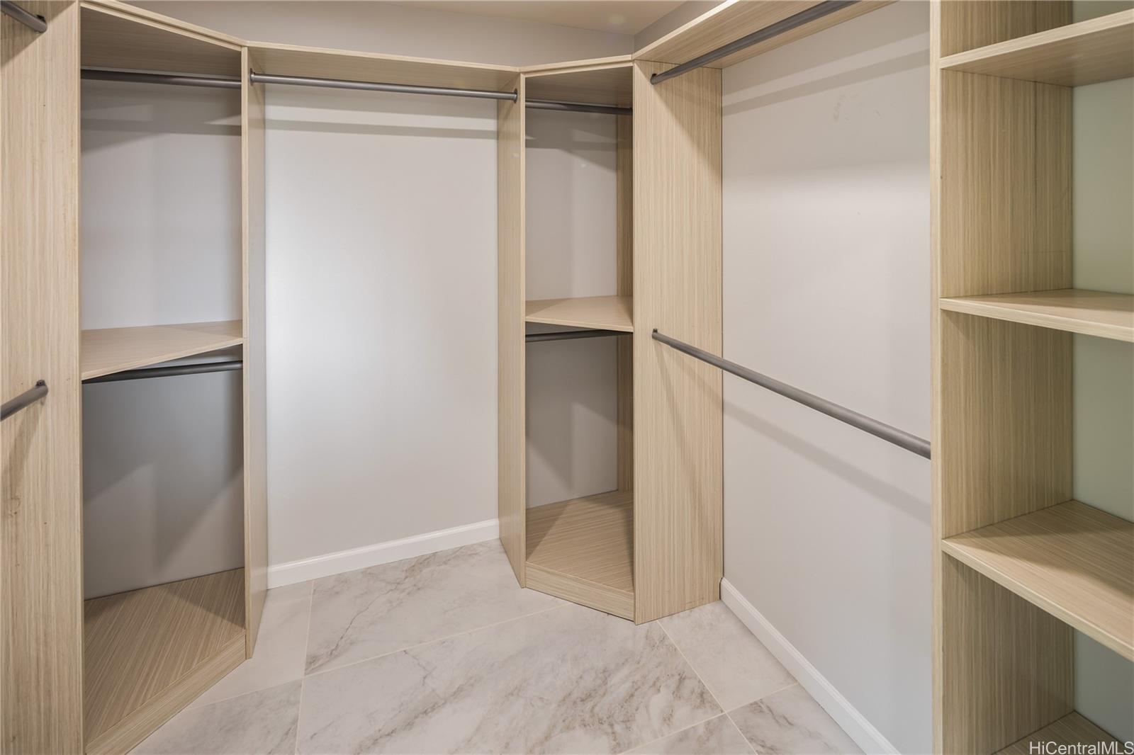 597 and 597 A  Papahehi Place Kuliouou, Diamond Head home - photo 14 of 25