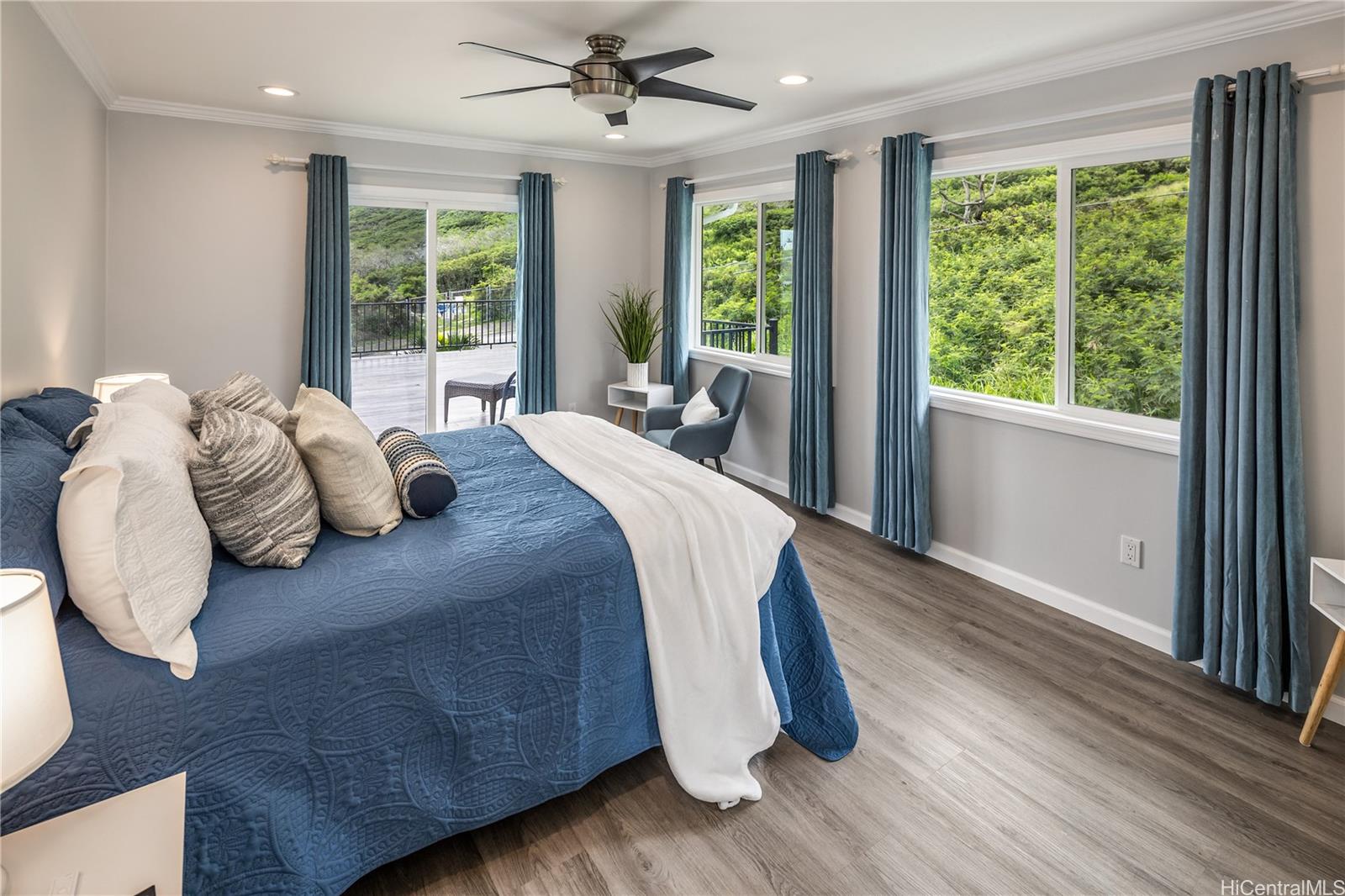 597 and 597 A  Papahehi Place Kuliouou, Diamond Head home - photo 21 of 25