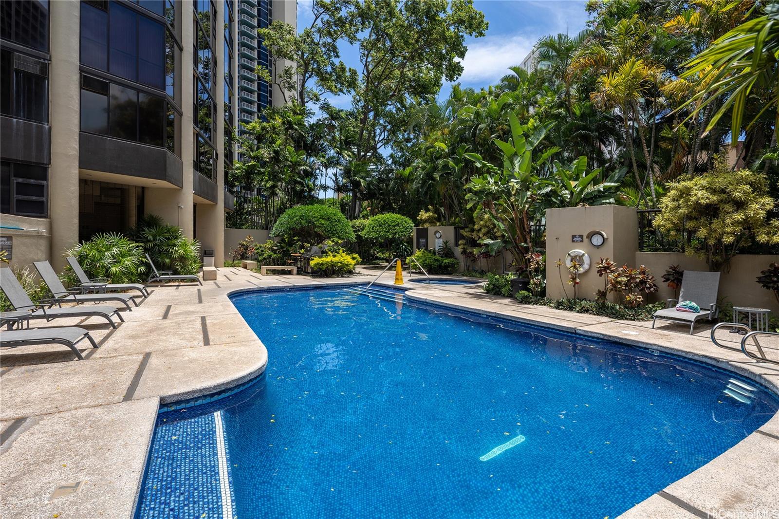 Honolulu Tower condo # 1202, Honolulu, Hawaii - photo 23 of 25