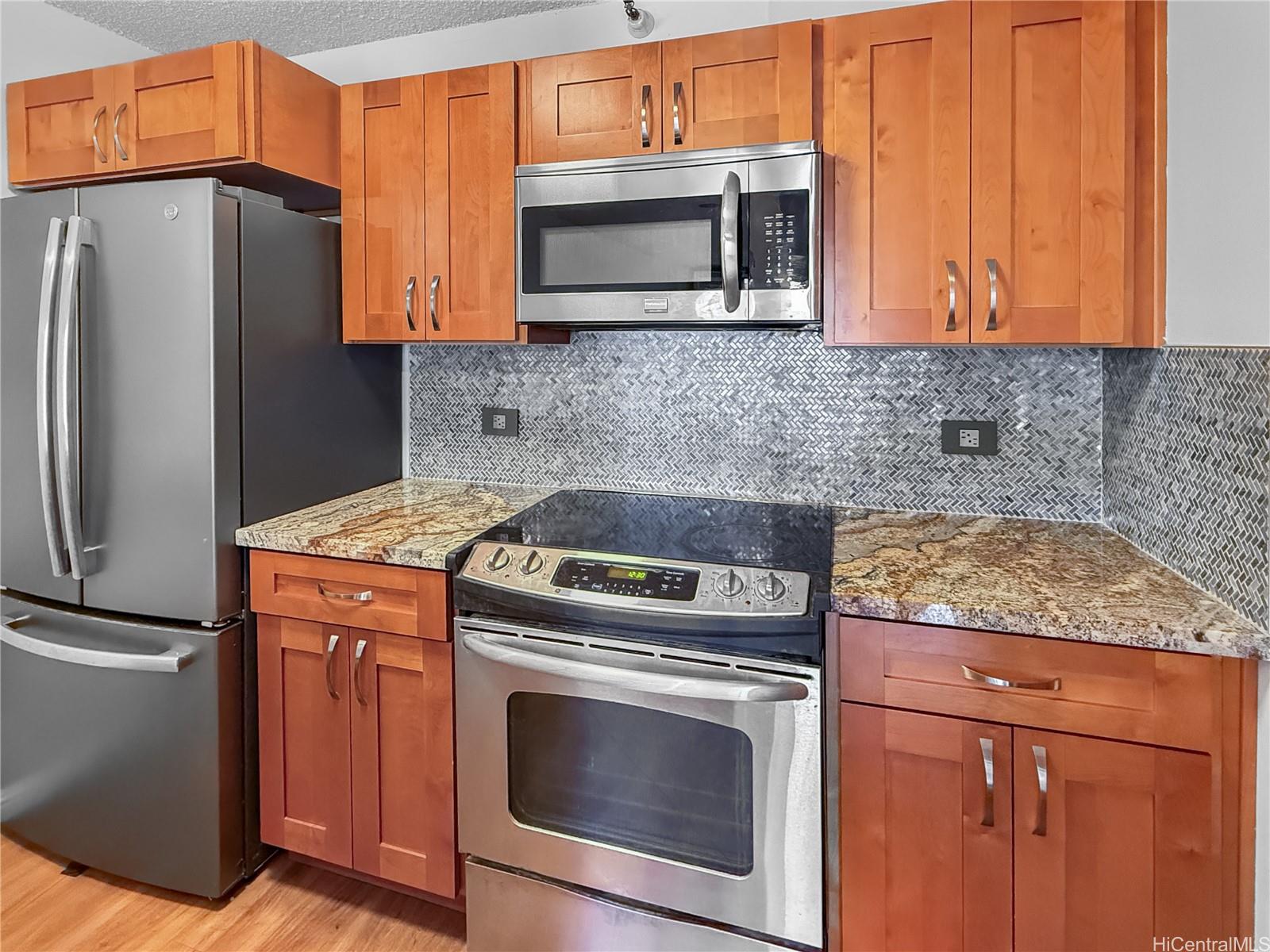 Honolulu Tower condo # 1210, Honolulu, Hawaii - photo 5 of 22