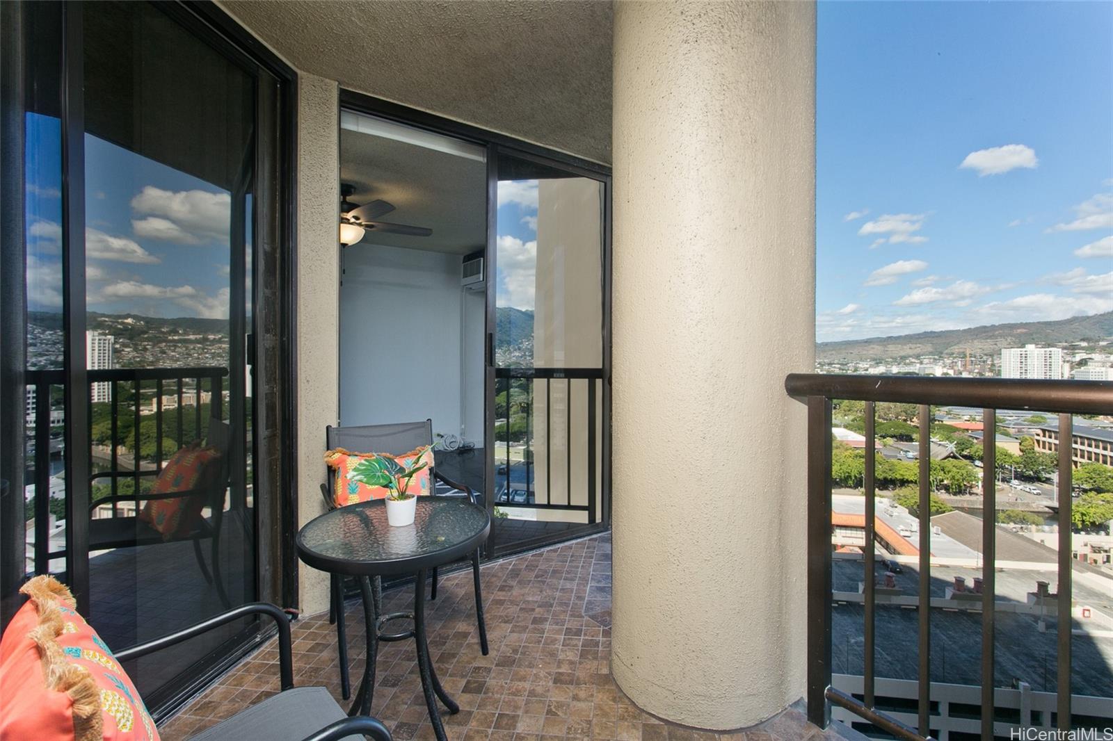 Honolulu Tower condo # 1704, Honolulu, Hawaii - photo 11 of 13