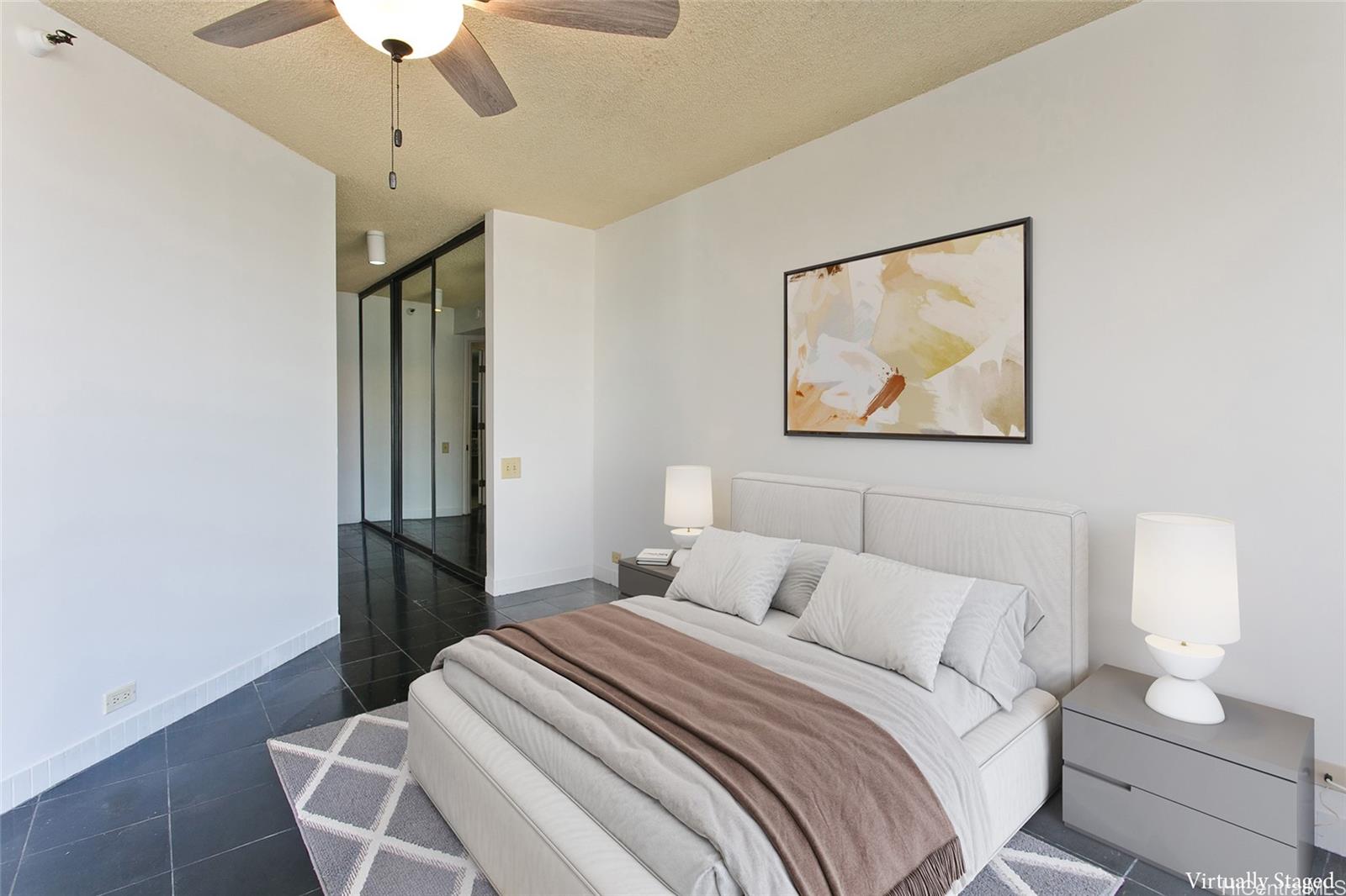 Honolulu Tower condo # 1704, Honolulu, Hawaii - photo 4 of 13