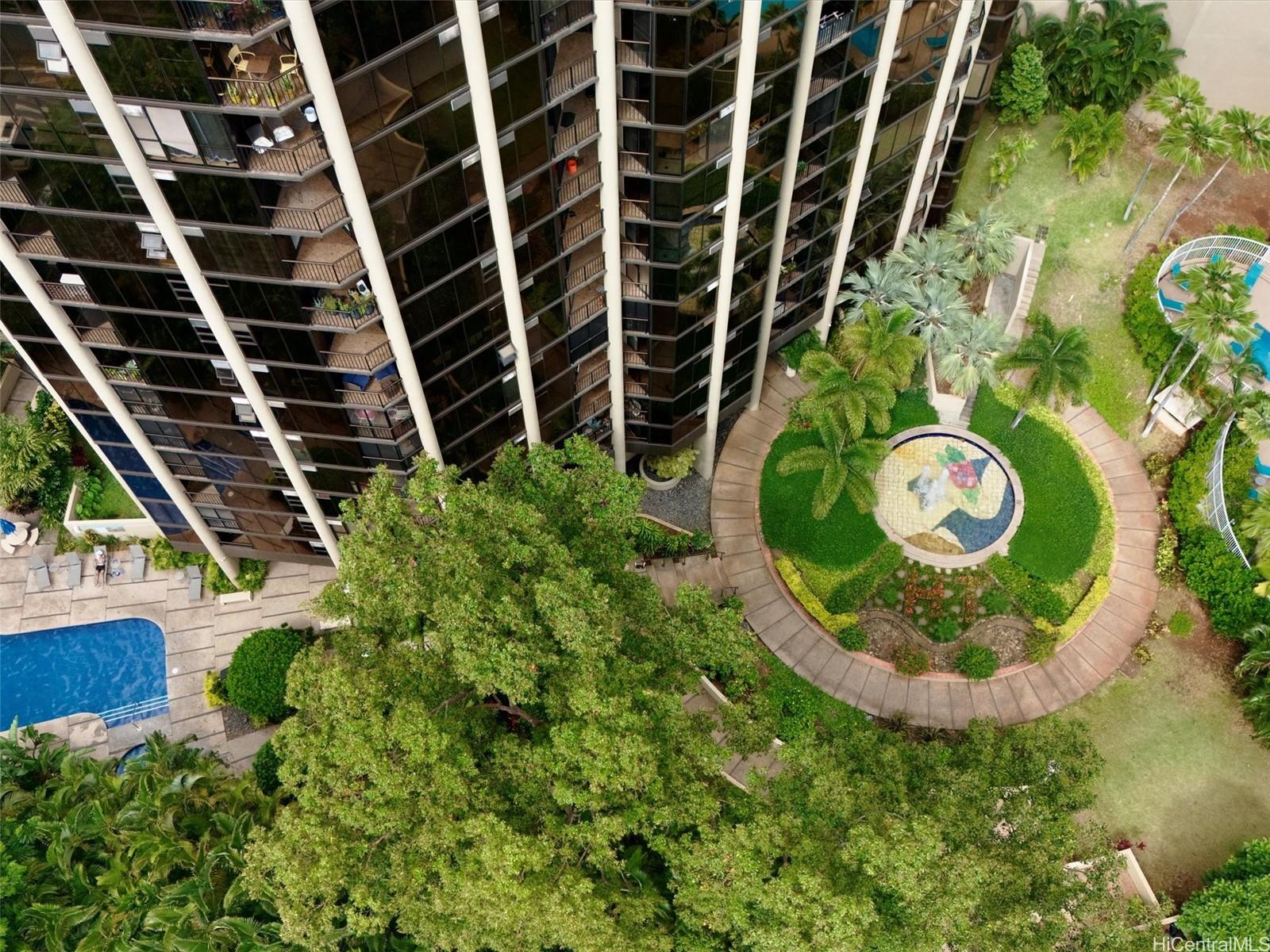 Honolulu Tower condo # 1706, Honolulu, Hawaii - photo 2 of 24