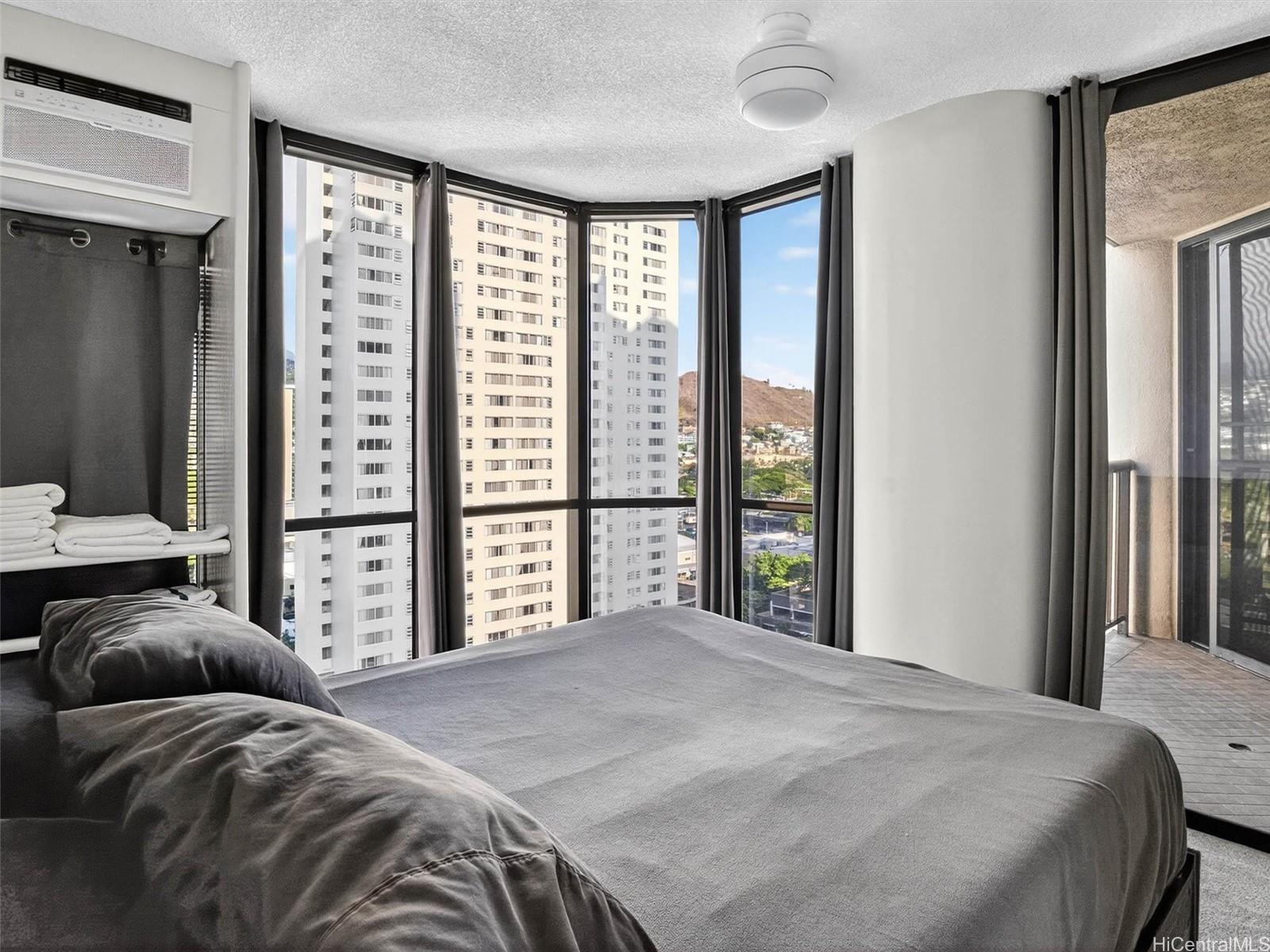 Honolulu Tower condo # 1706, Honolulu, Hawaii - photo 15 of 24