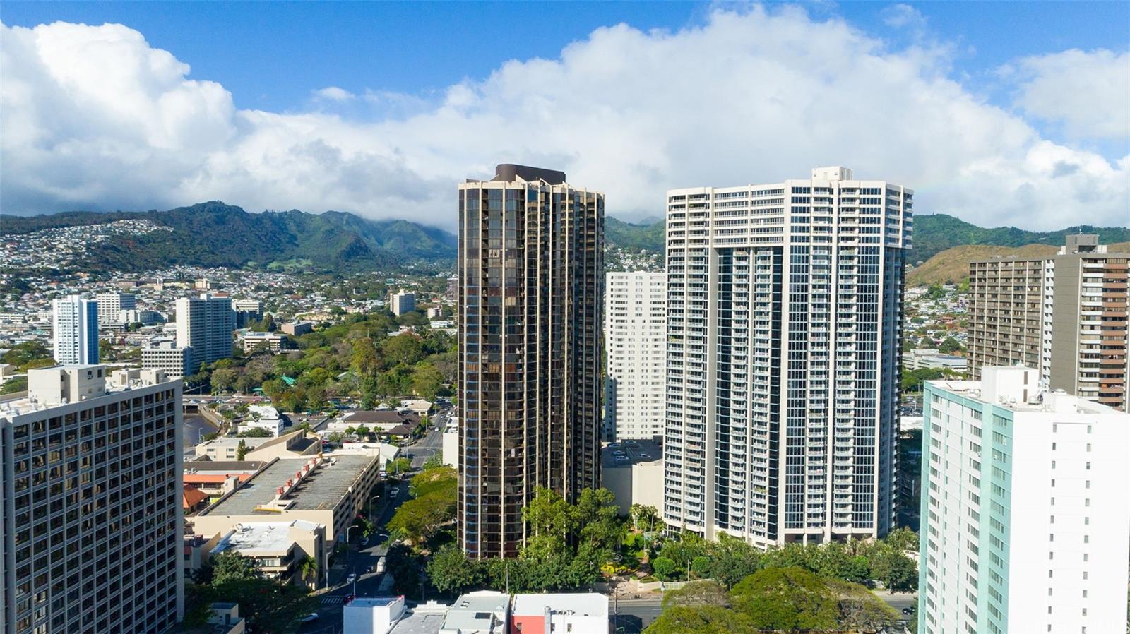 Honolulu Tower condo # 1709, Honolulu, Hawaii - photo 19 of 25