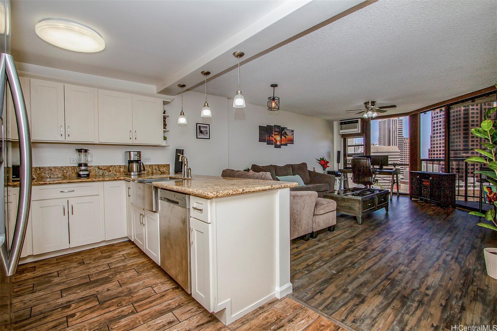 60 N Beretania St Honolulu - Rental - photo 2 of 23