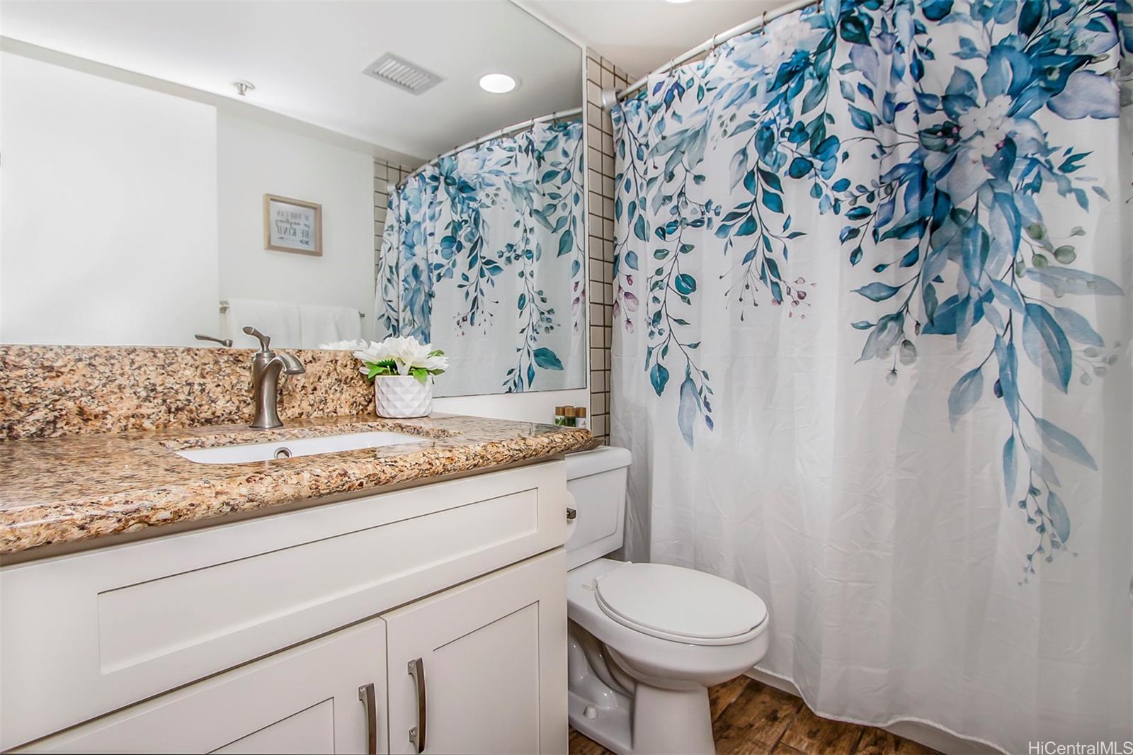 60 N Beretania St Honolulu - Rental - photo 12 of 23