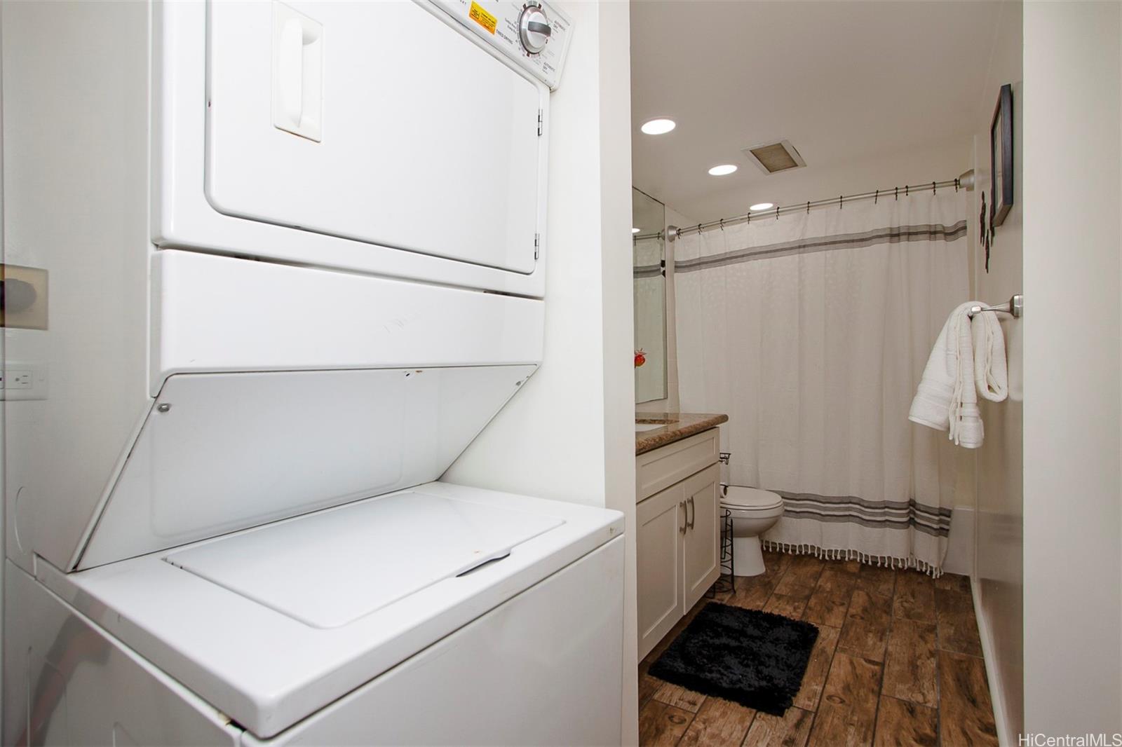 60 N Beretania St Honolulu - Rental - photo 16 of 23