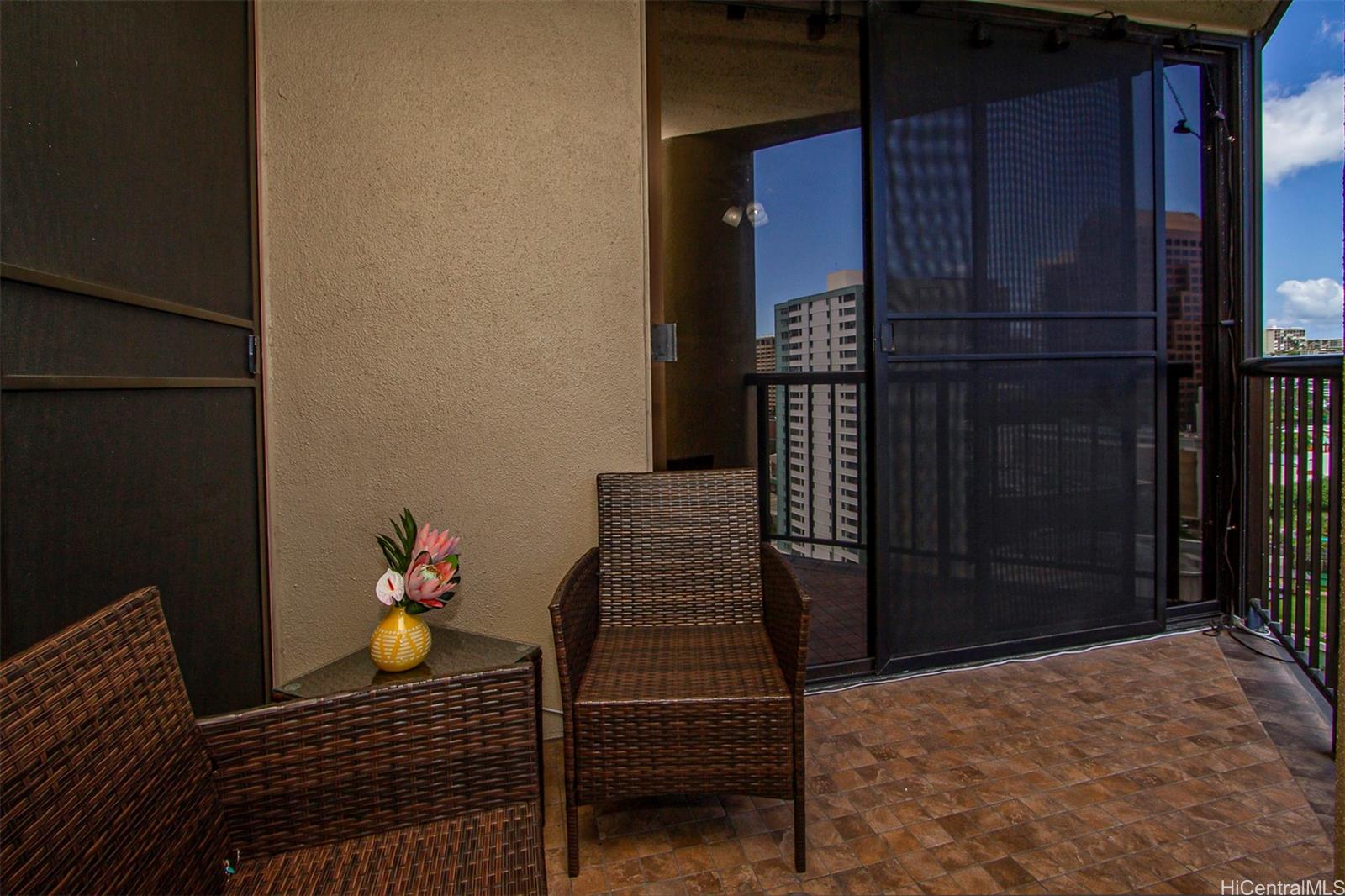 60 N Beretania St Honolulu - Rental - photo 17 of 23