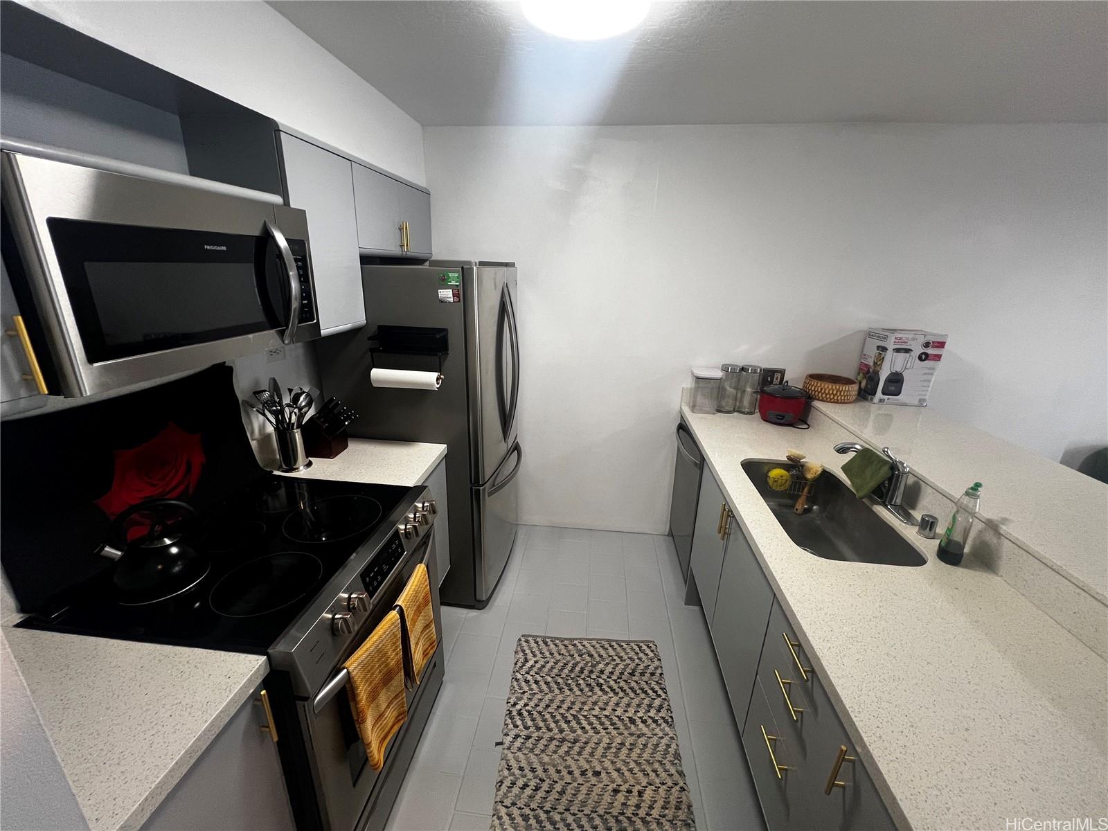 60 N Beretania St Honolulu - Rental - photo 4 of 19