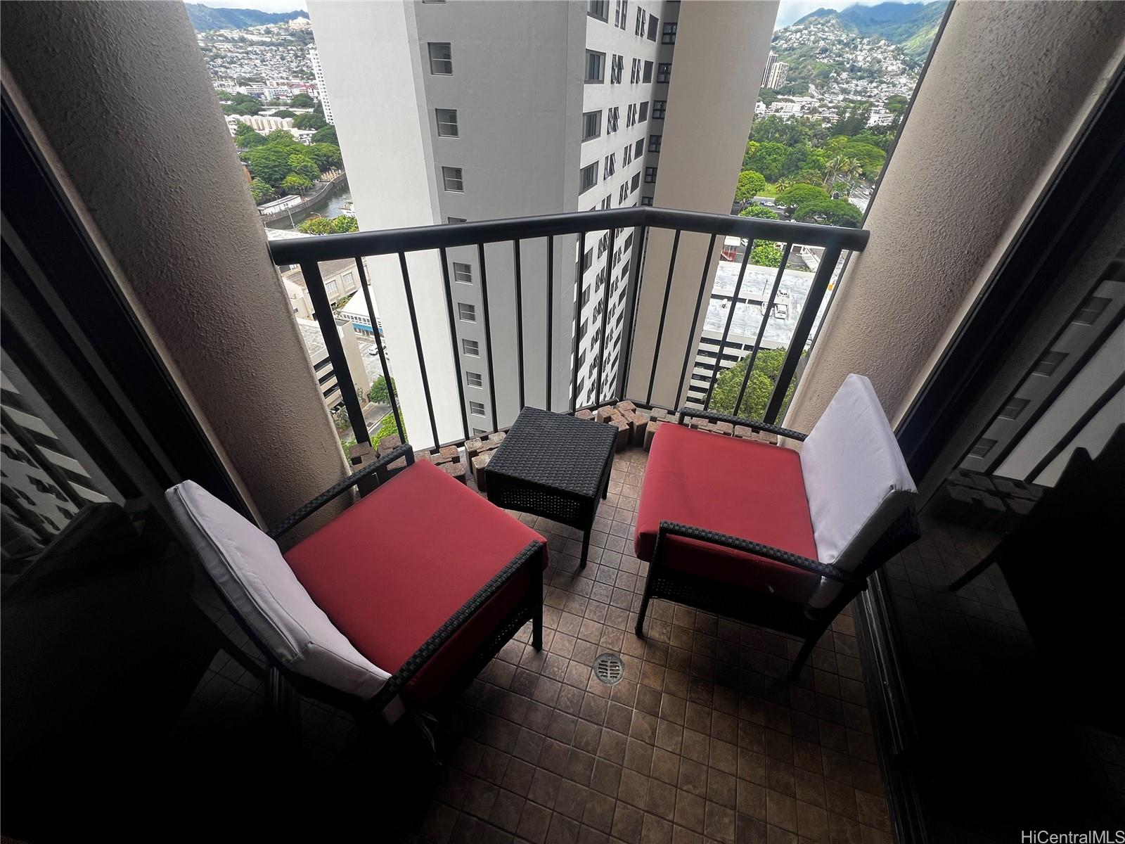 60 N Beretania St Honolulu - Rental - photo 10 of 19