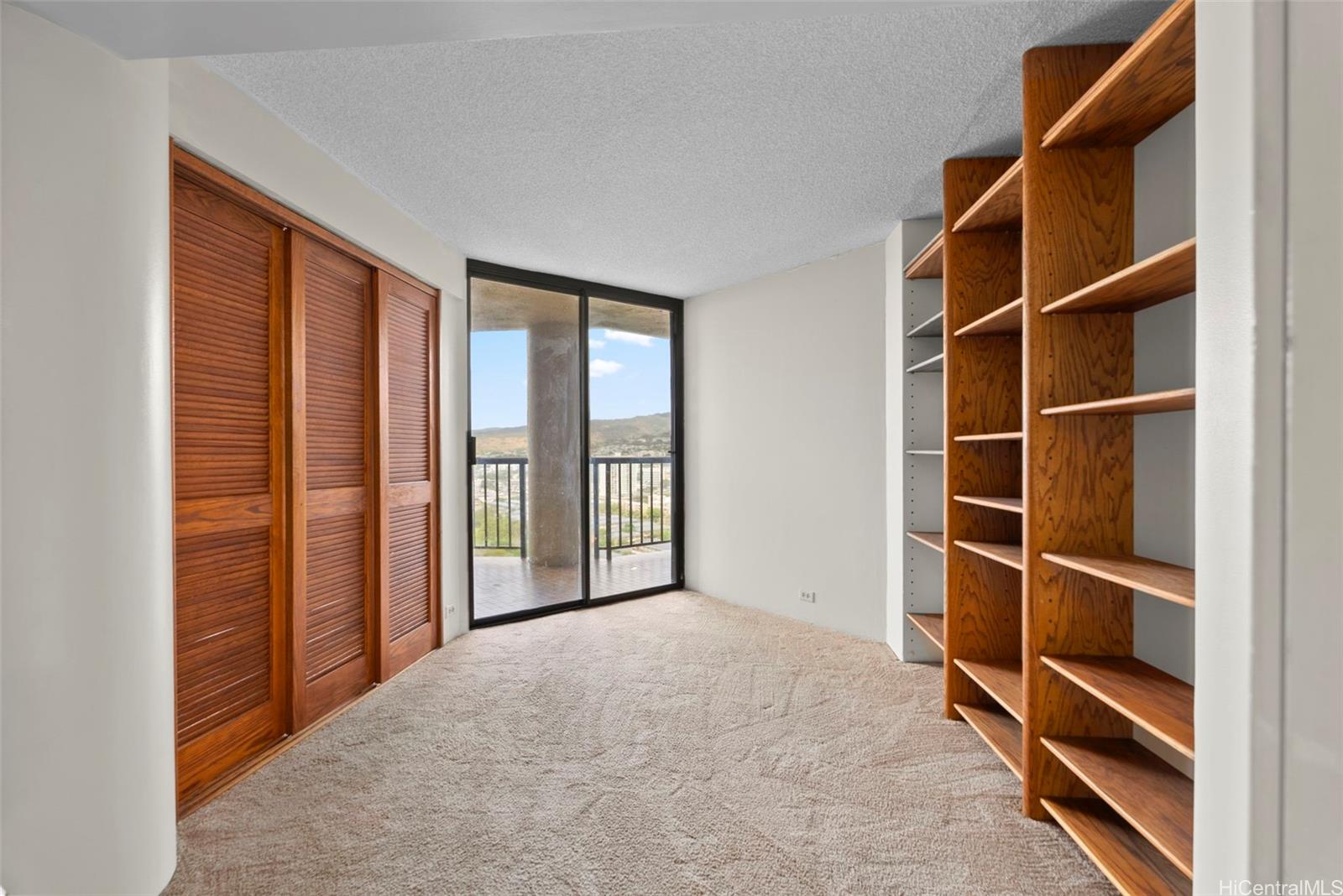 Honolulu Tower condo # 2503, Honolulu, Hawaii - photo 15 of 25