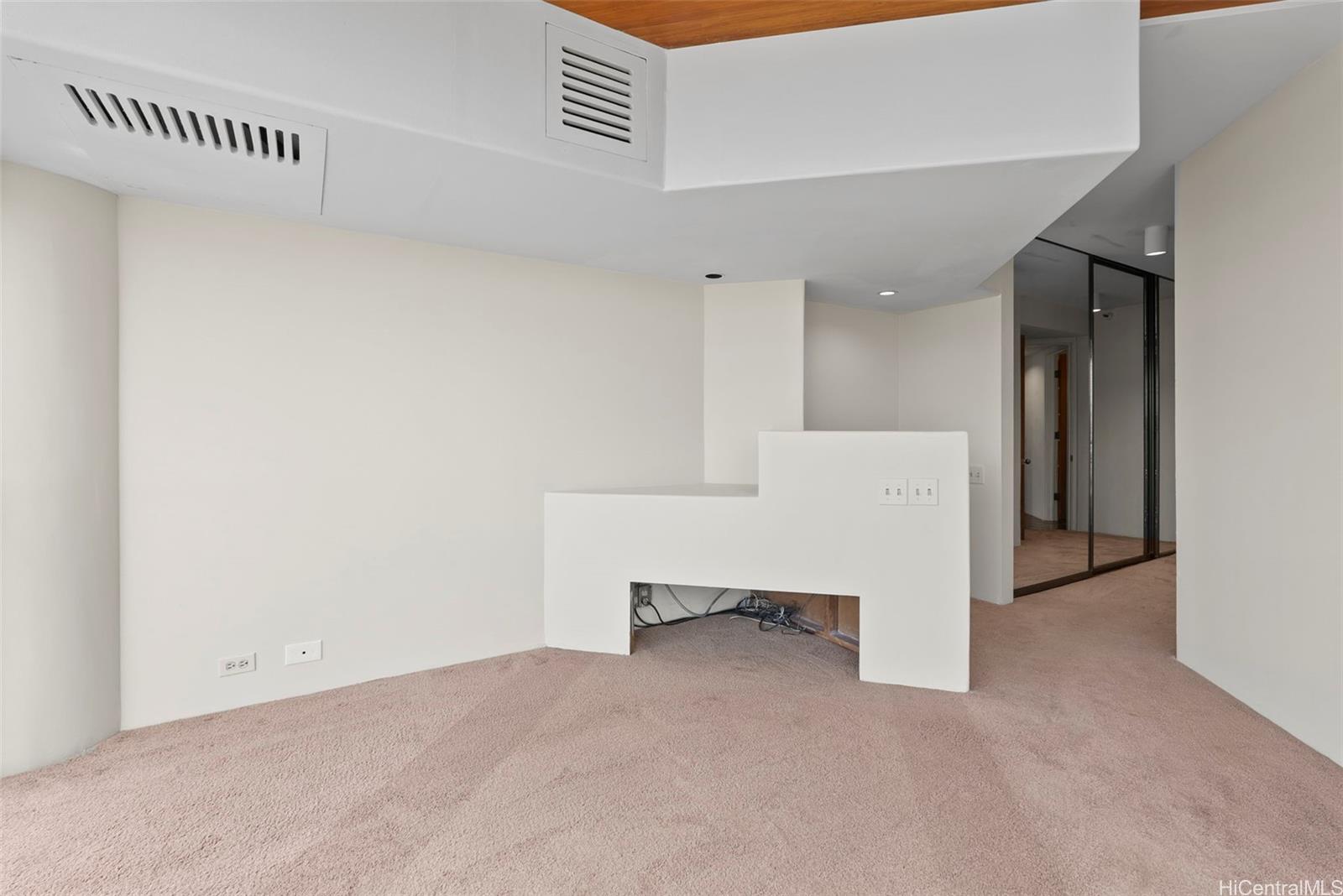 Honolulu Tower condo # 2503, Honolulu, Hawaii - photo 10 of 25