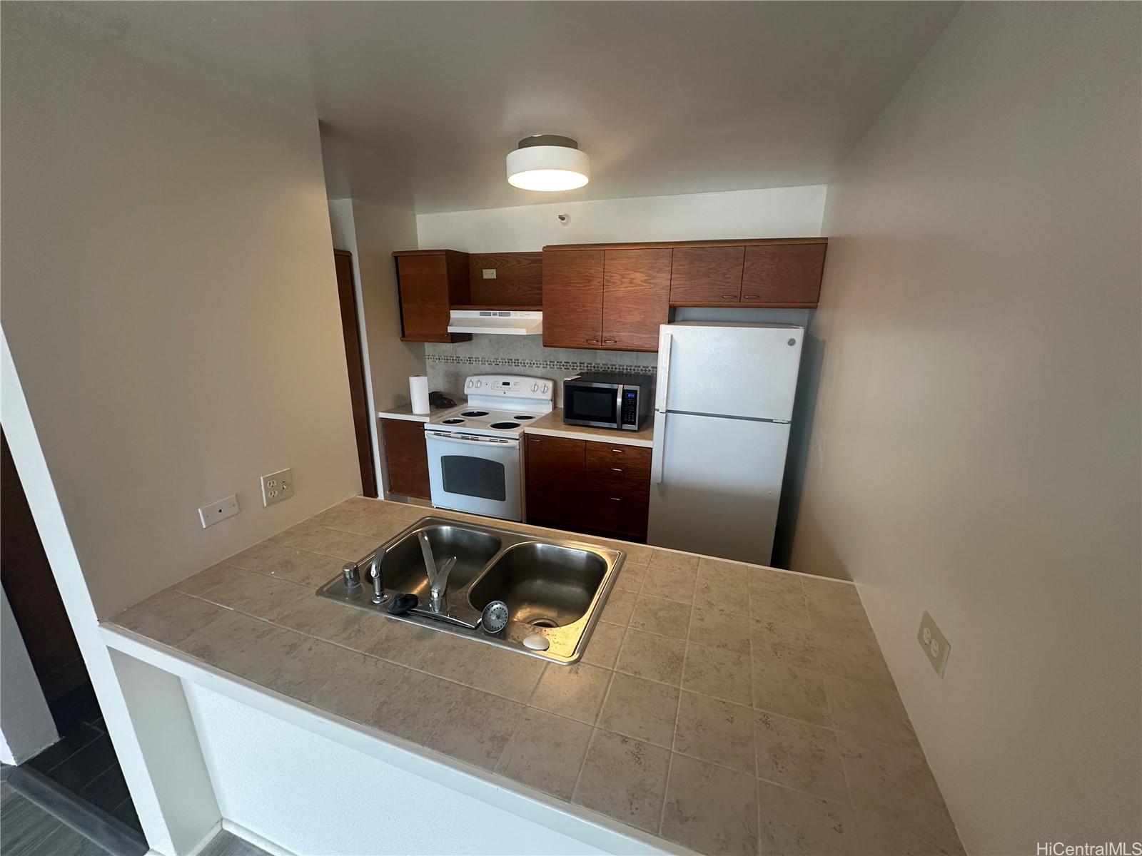 60 Beretania Street Honolulu - Rental - photo 3 of 16