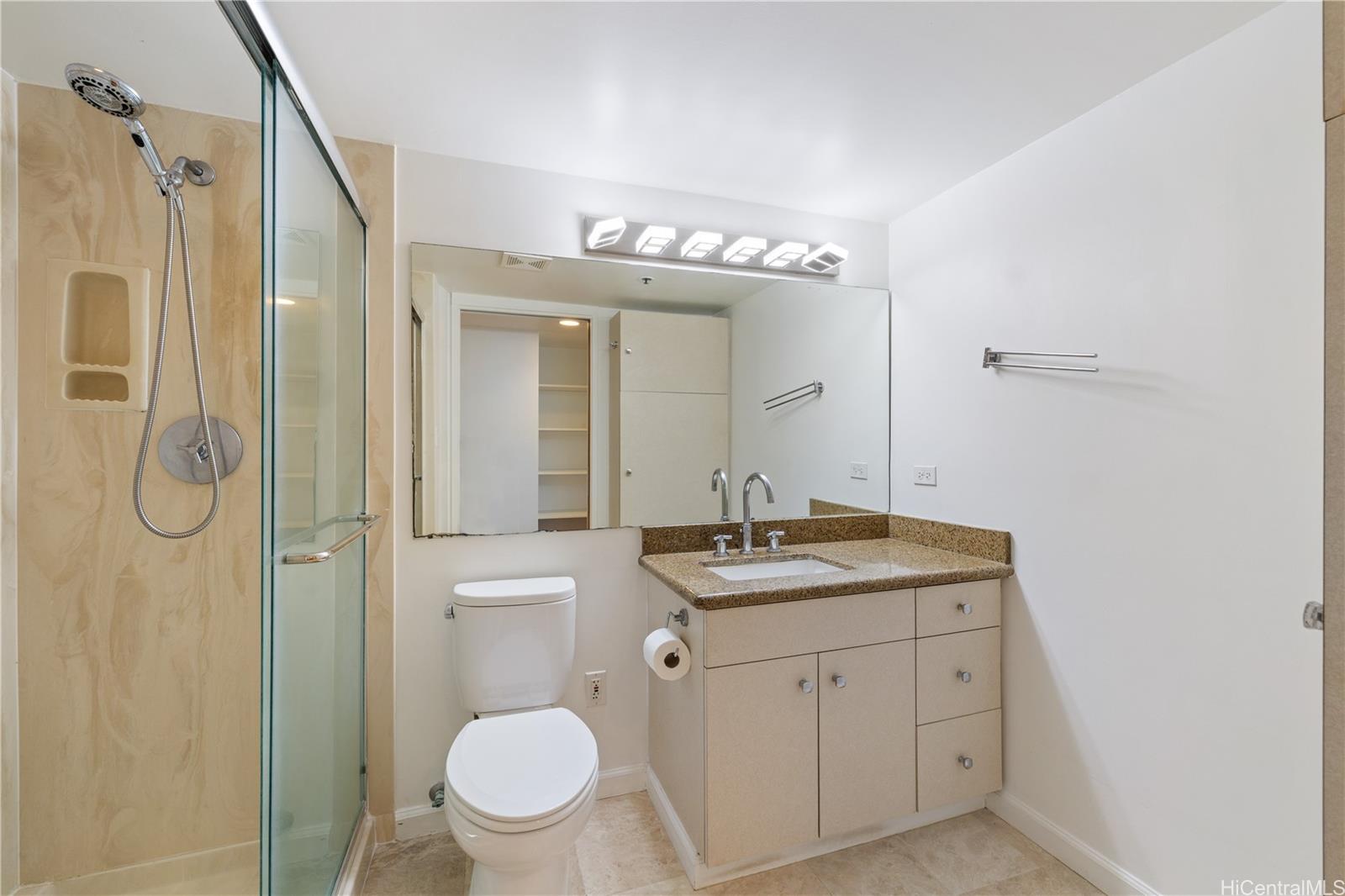 Honolulu Tower condo # 308, Honolulu, Hawaii - photo 7 of 16