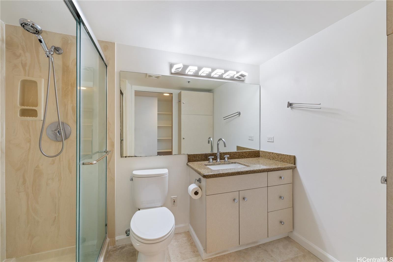 Honolulu Tower condo # 308, Honolulu, Hawaii - photo 7 of 16