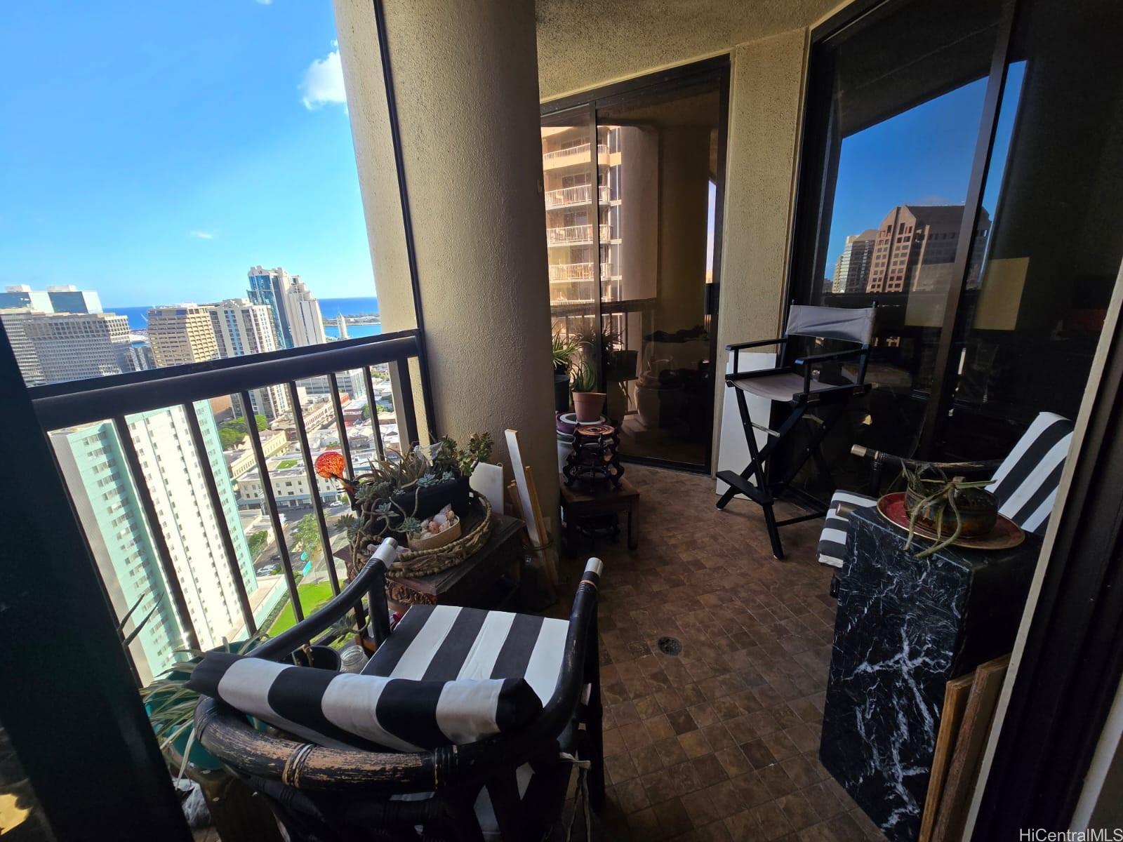 Honolulu Tower condo # 3209, Honolulu, Hawaii - photo 19 of 25