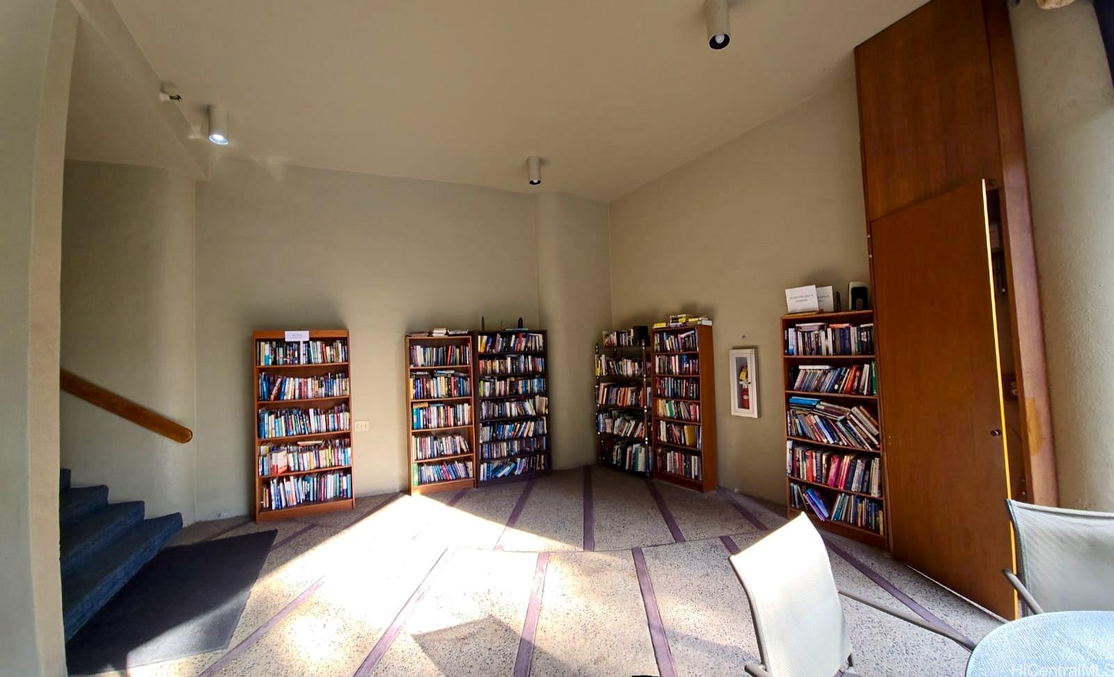 Honolulu Tower condo # 3209, Honolulu, Hawaii - photo 21 of 25