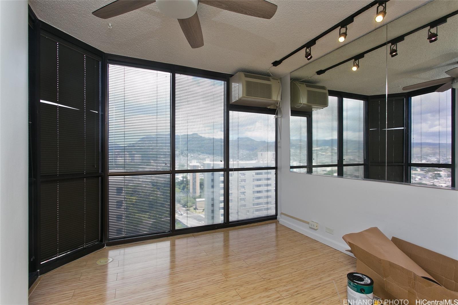 Honolulu Tower condo # 3405, Honolulu, Hawaii - photo 8 of 11