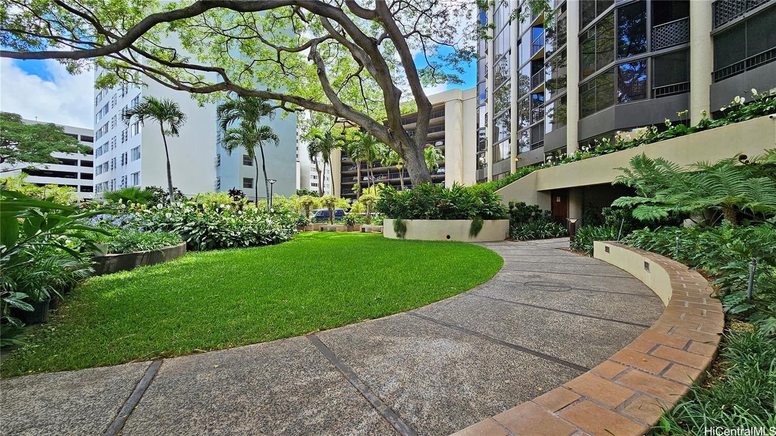 60 N Beretania St Honolulu - Rental - photo 15 of 17