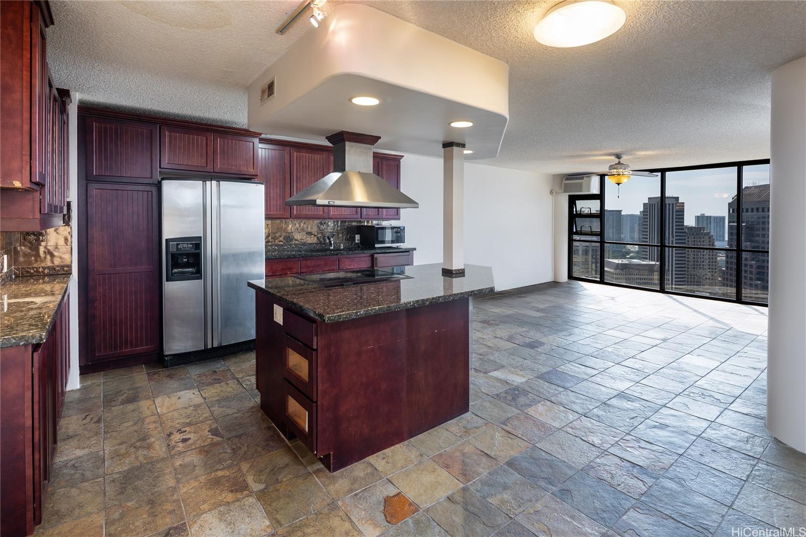 Honolulu Tower condo # 3601, Honolulu, Hawaii - photo 13 of 25