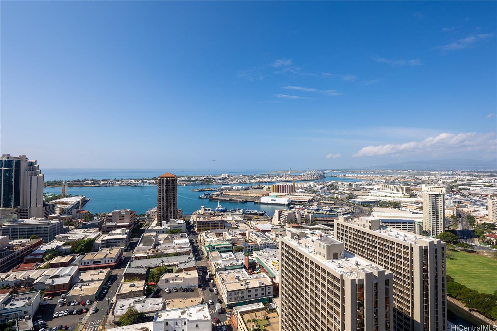 Honolulu Tower condo # 3601, Honolulu, Hawaii - photo 16 of 25