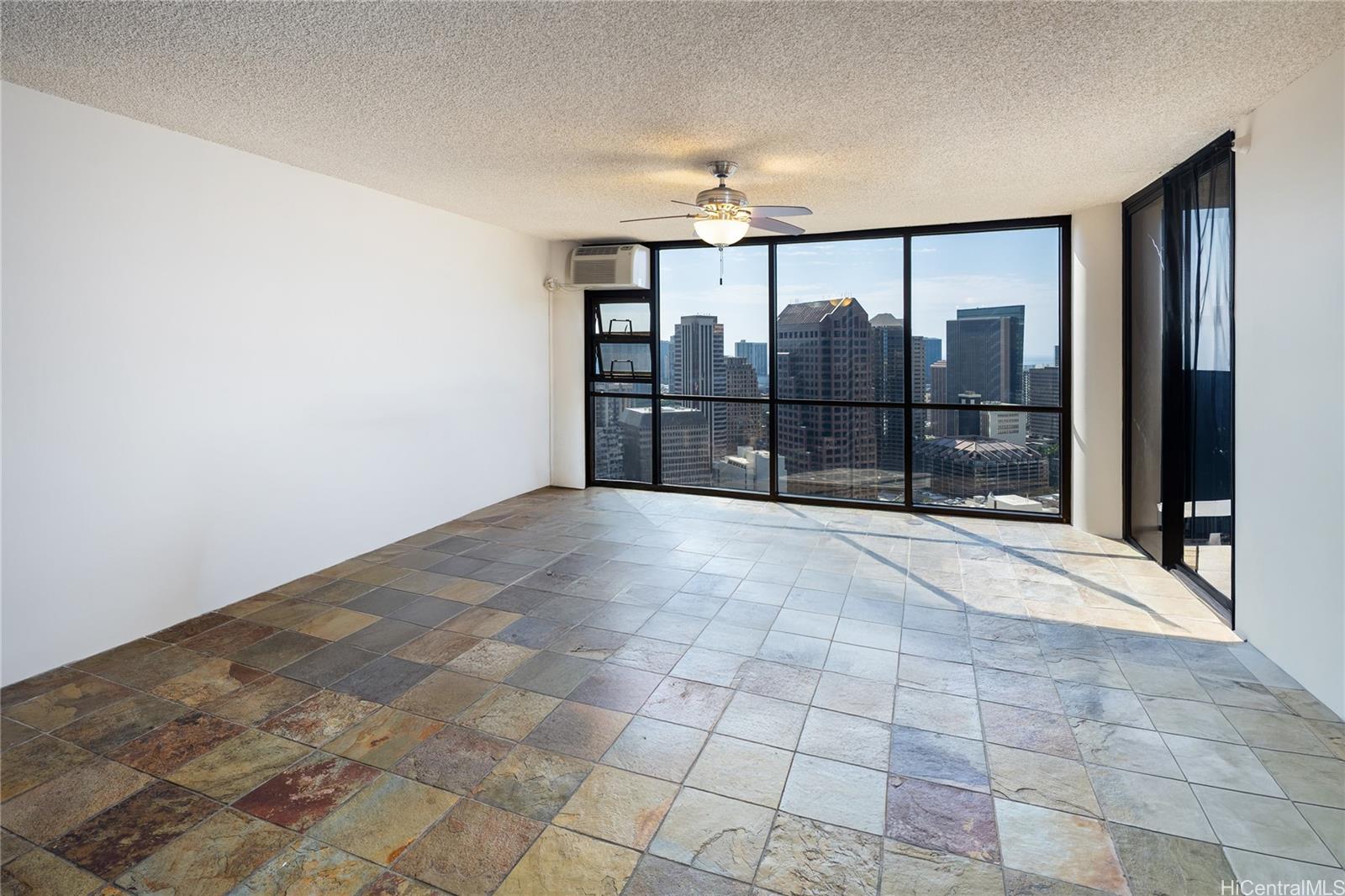 Honolulu Tower condo # 3601, Honolulu, Hawaii - photo 9 of 25