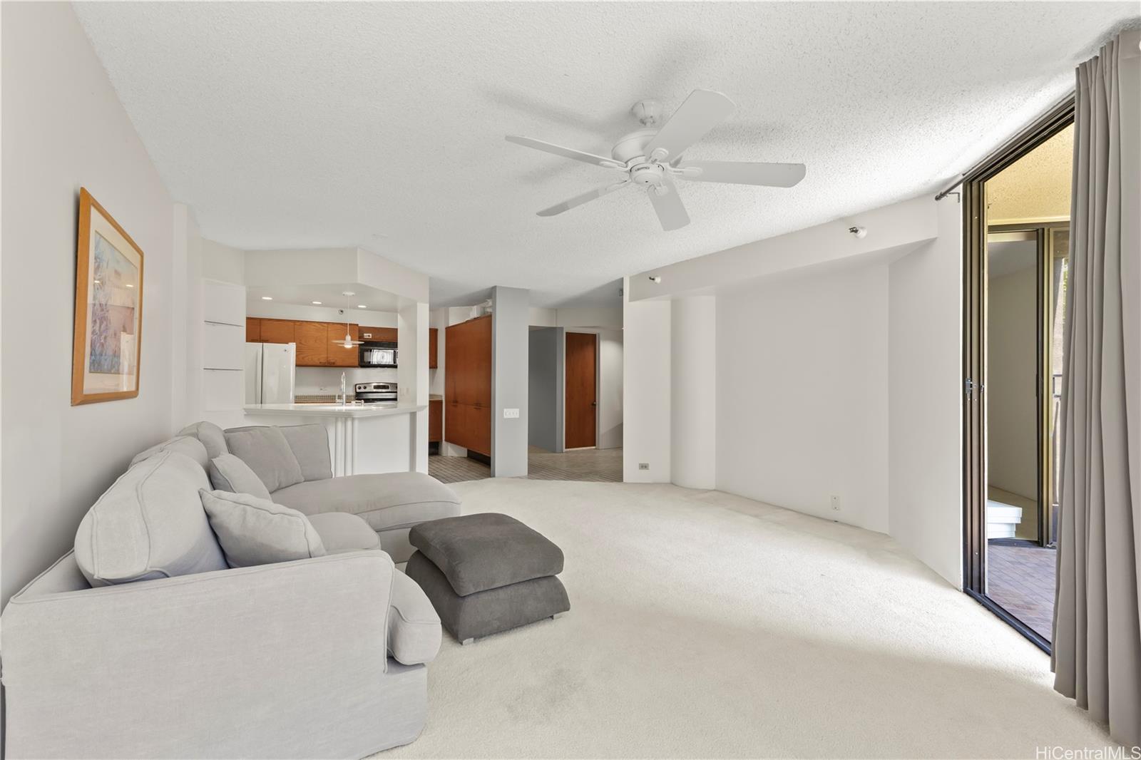 Honolulu Tower condo # 510, Honolulu, Hawaii - photo 2 of 24