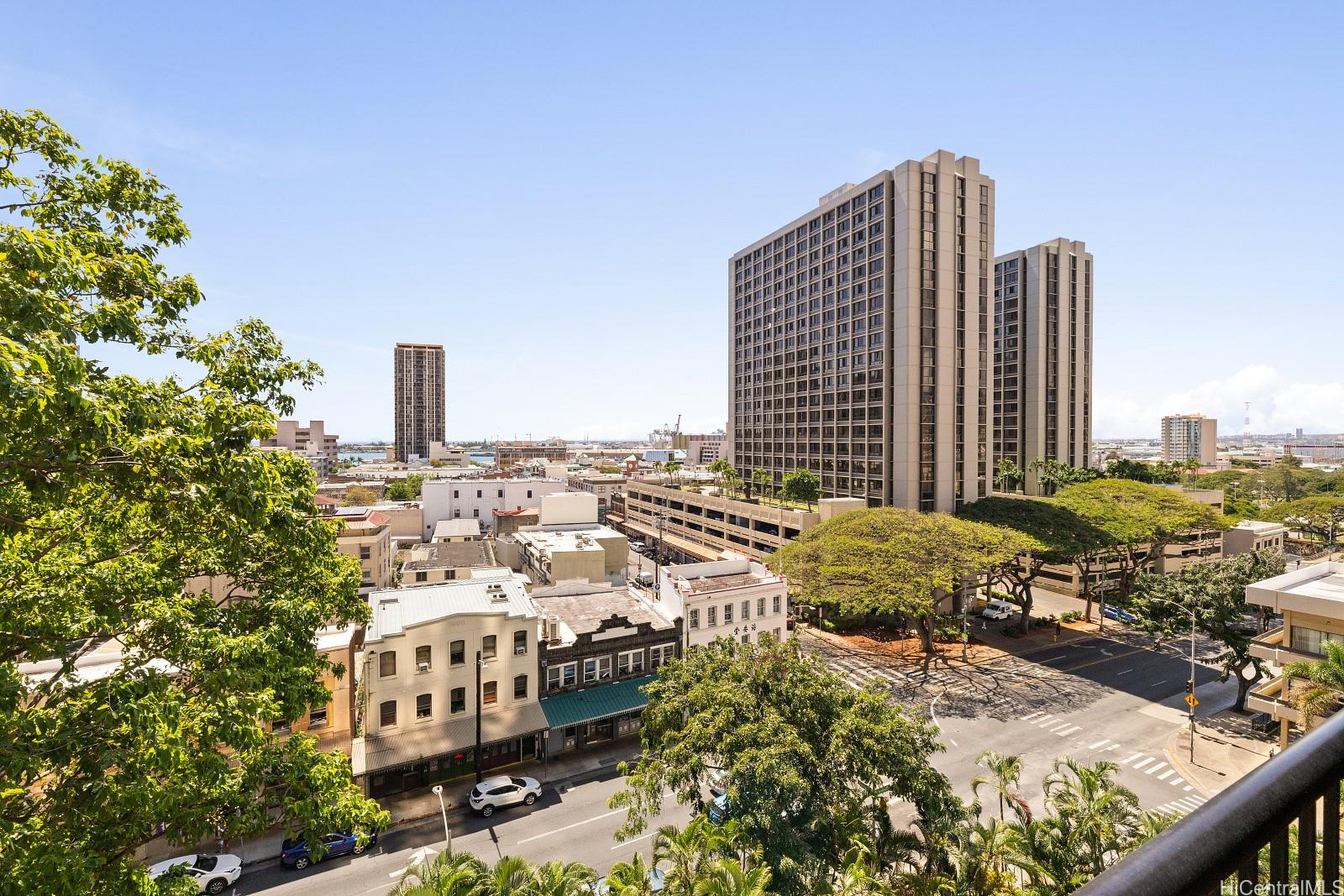 Honolulu Tower condo # 901, Honolulu, Hawaii - photo 7 of 25