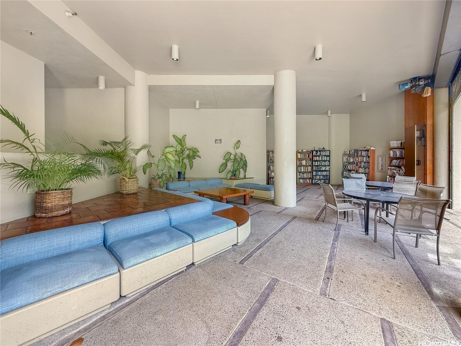 Honolulu Tower condo # 909, Honolulu, Hawaii - photo 17 of 19