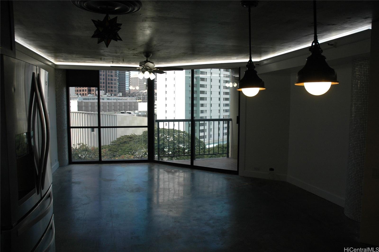 Honolulu Tower condo # 909, Honolulu, Hawaii - photo 4 of 19