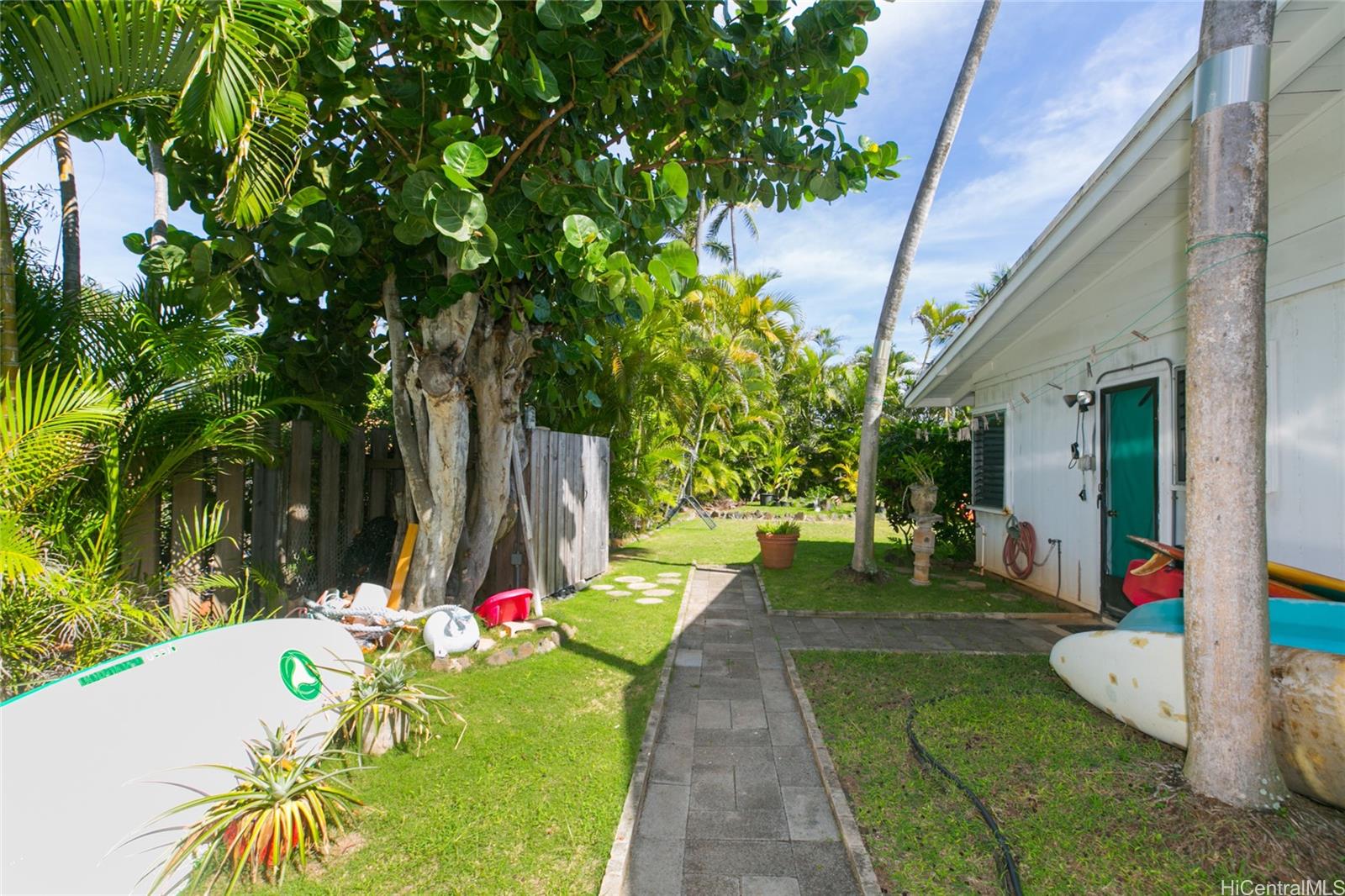 60  Kalaheo Ave Beachside, Kailua home - photo 15 of 24