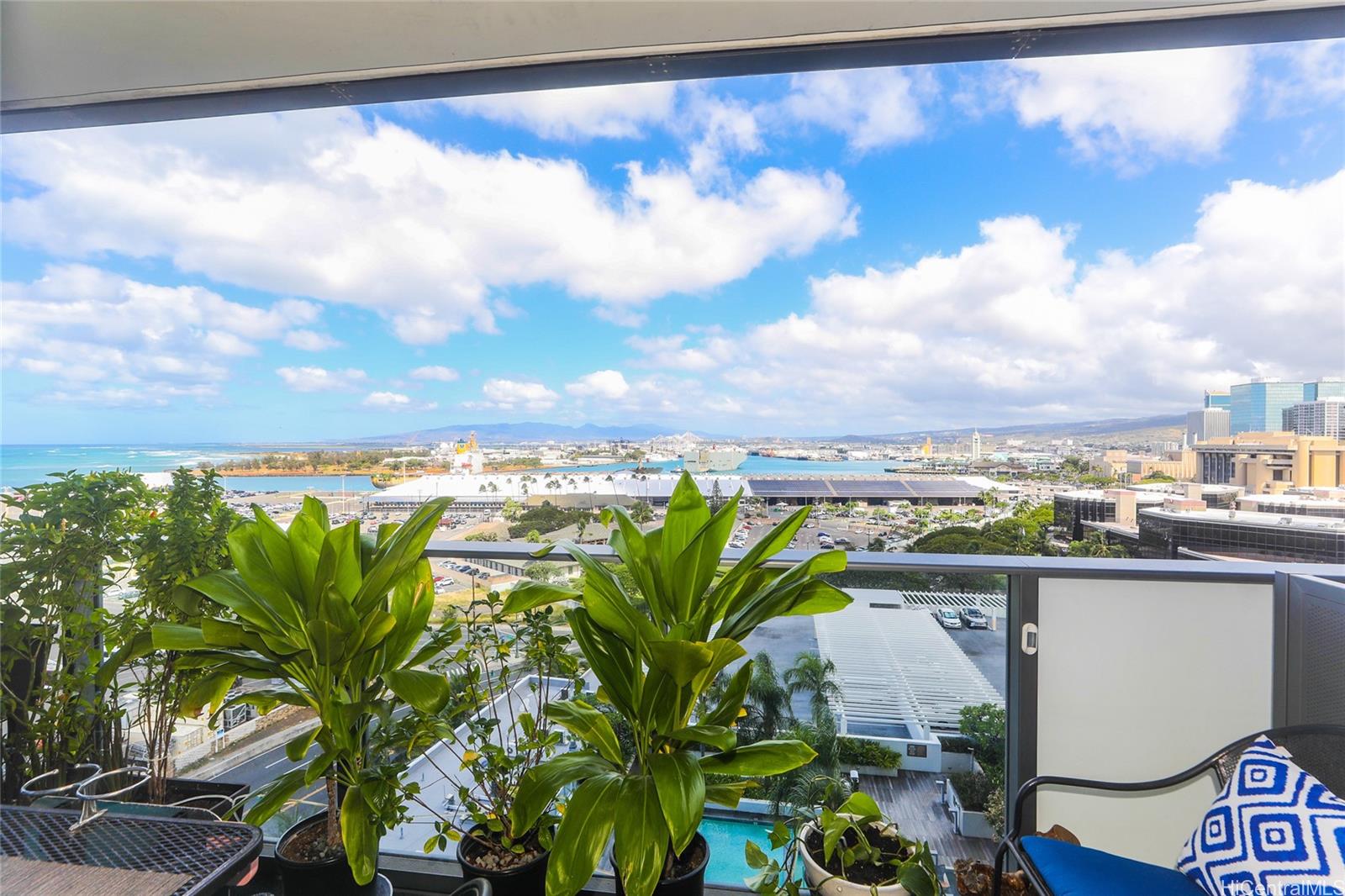 The Collection condo # 1304, Honolulu, Hawaii - photo 12 of 22