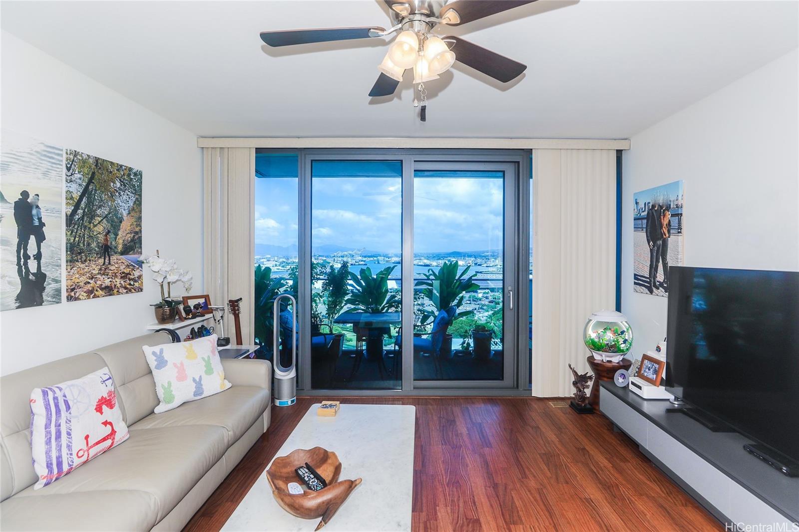 The Collection condo # 1304, Honolulu, Hawaii - photo 15 of 22