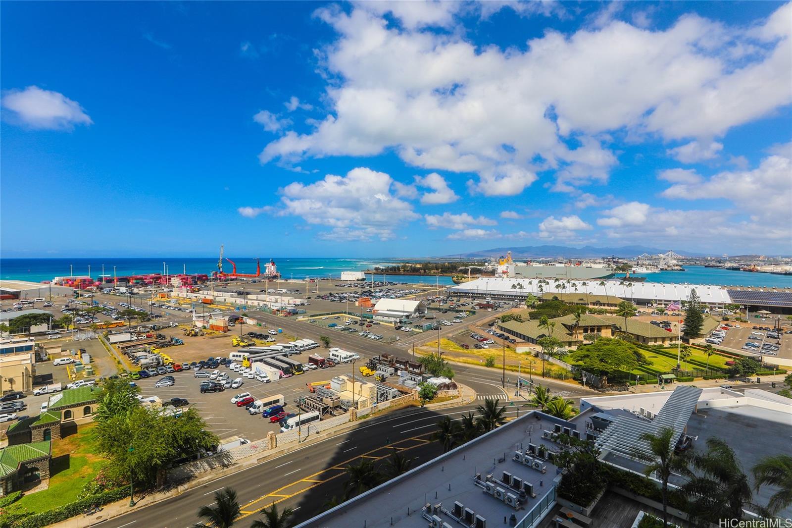 The Collection condo # 1304, Honolulu, Hawaii - photo 5 of 22