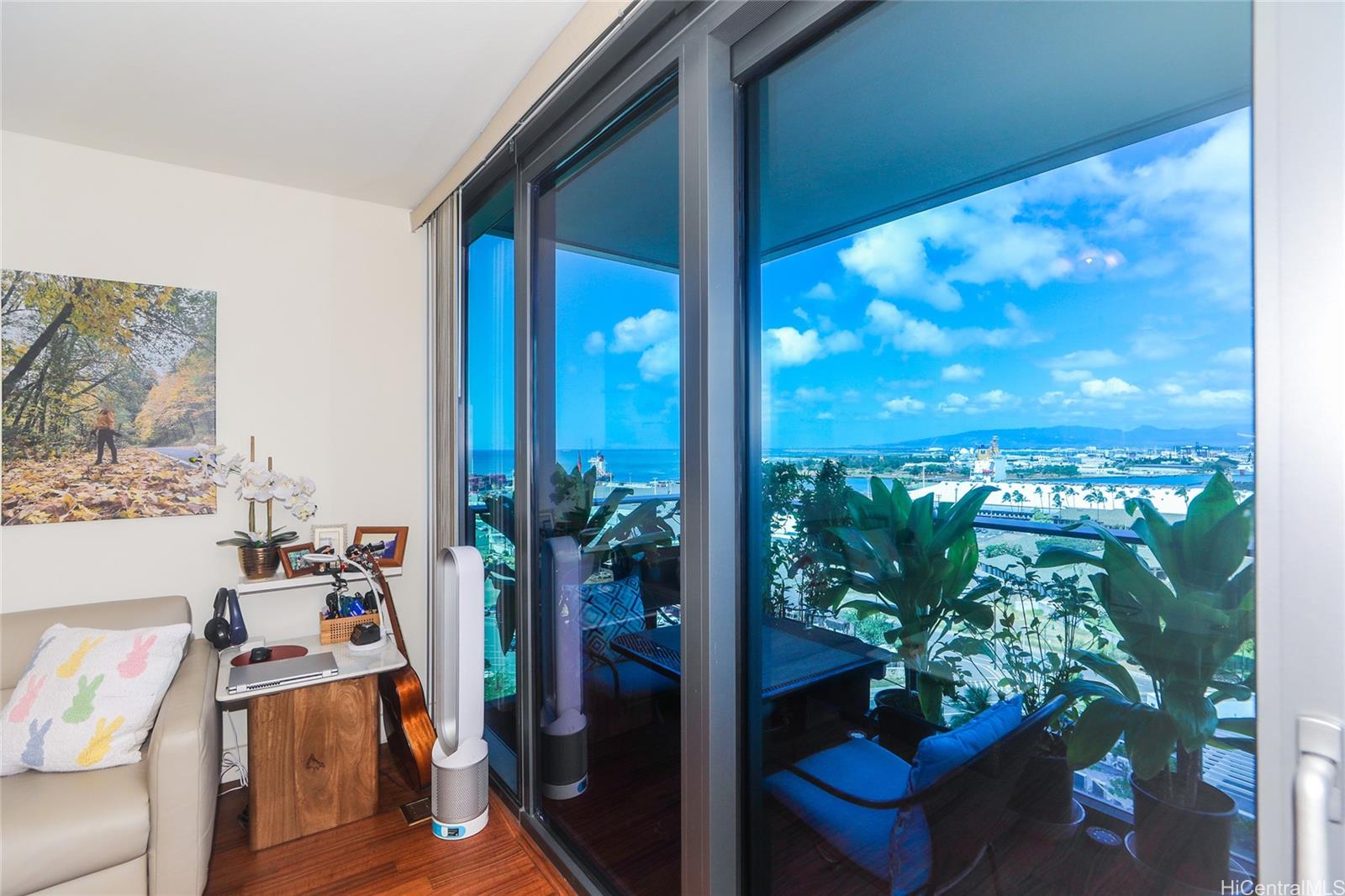 The Collection condo # 1304, Honolulu, Hawaii - photo 7 of 22