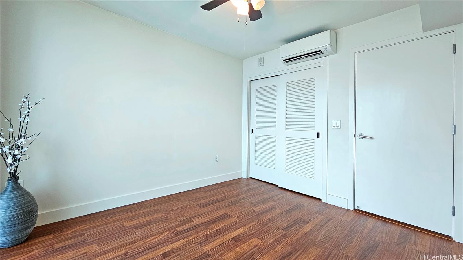 The Collection condo # 1304, Honolulu, Hawaii - photo 11 of 25