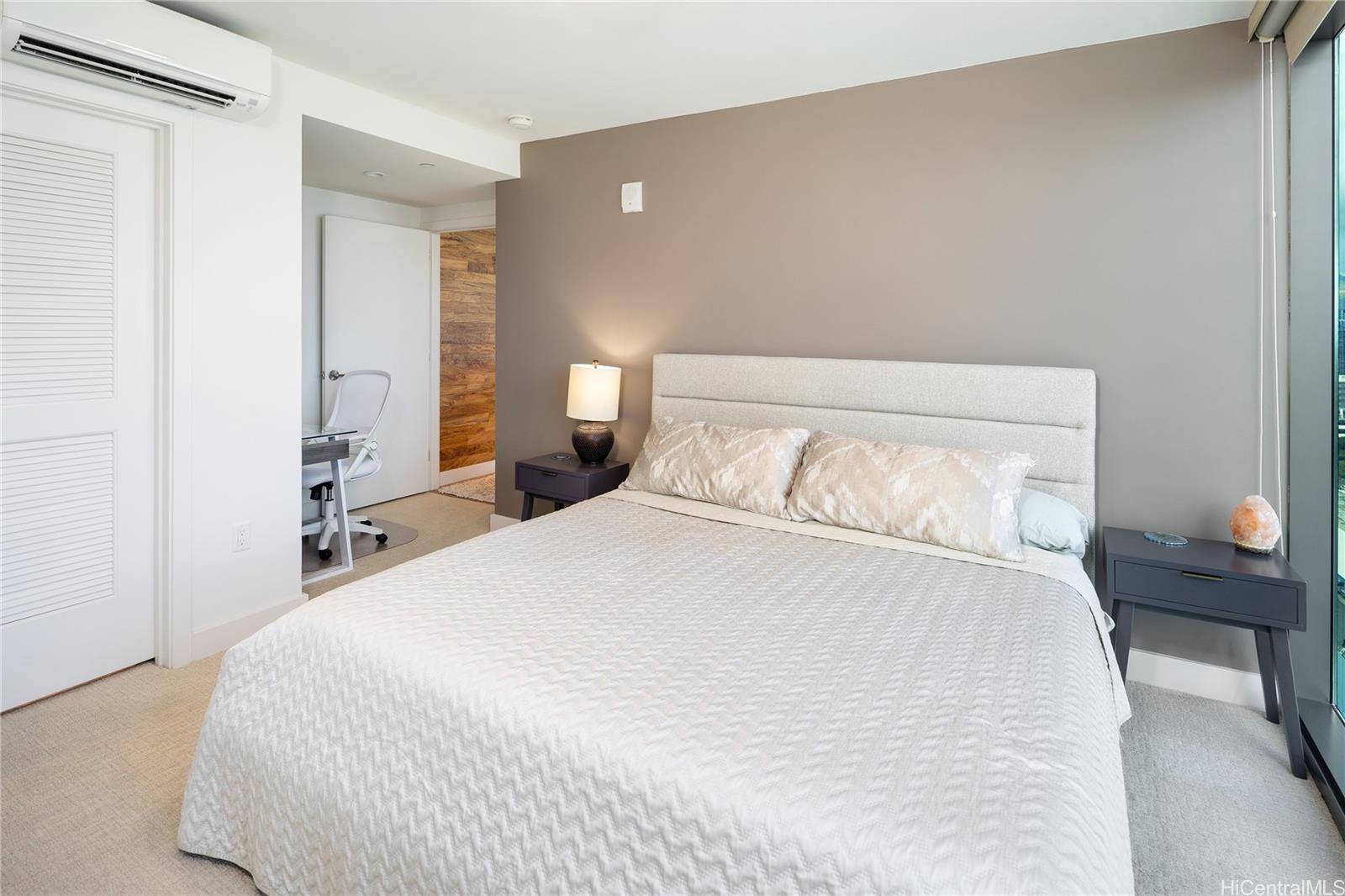 The Collection condo # 1509, Honolulu, Hawaii - photo 11 of 25