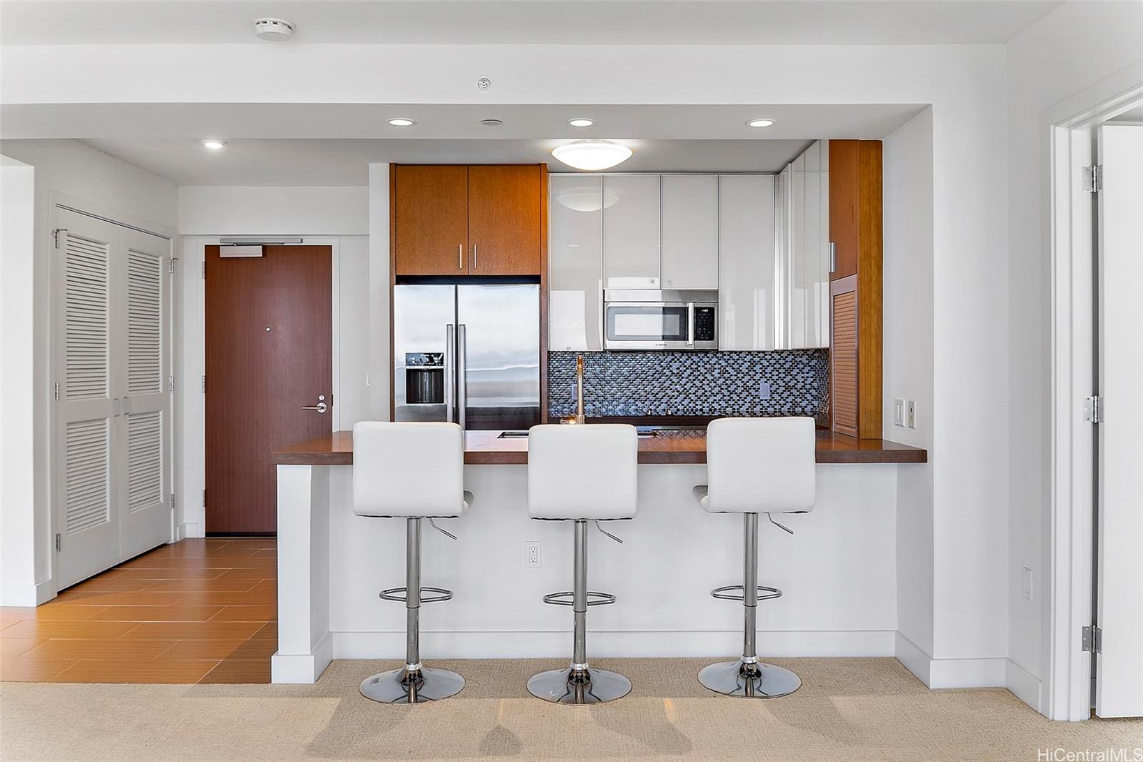 The Collection condo # 2305, Honolulu, Hawaii - photo 5 of 25