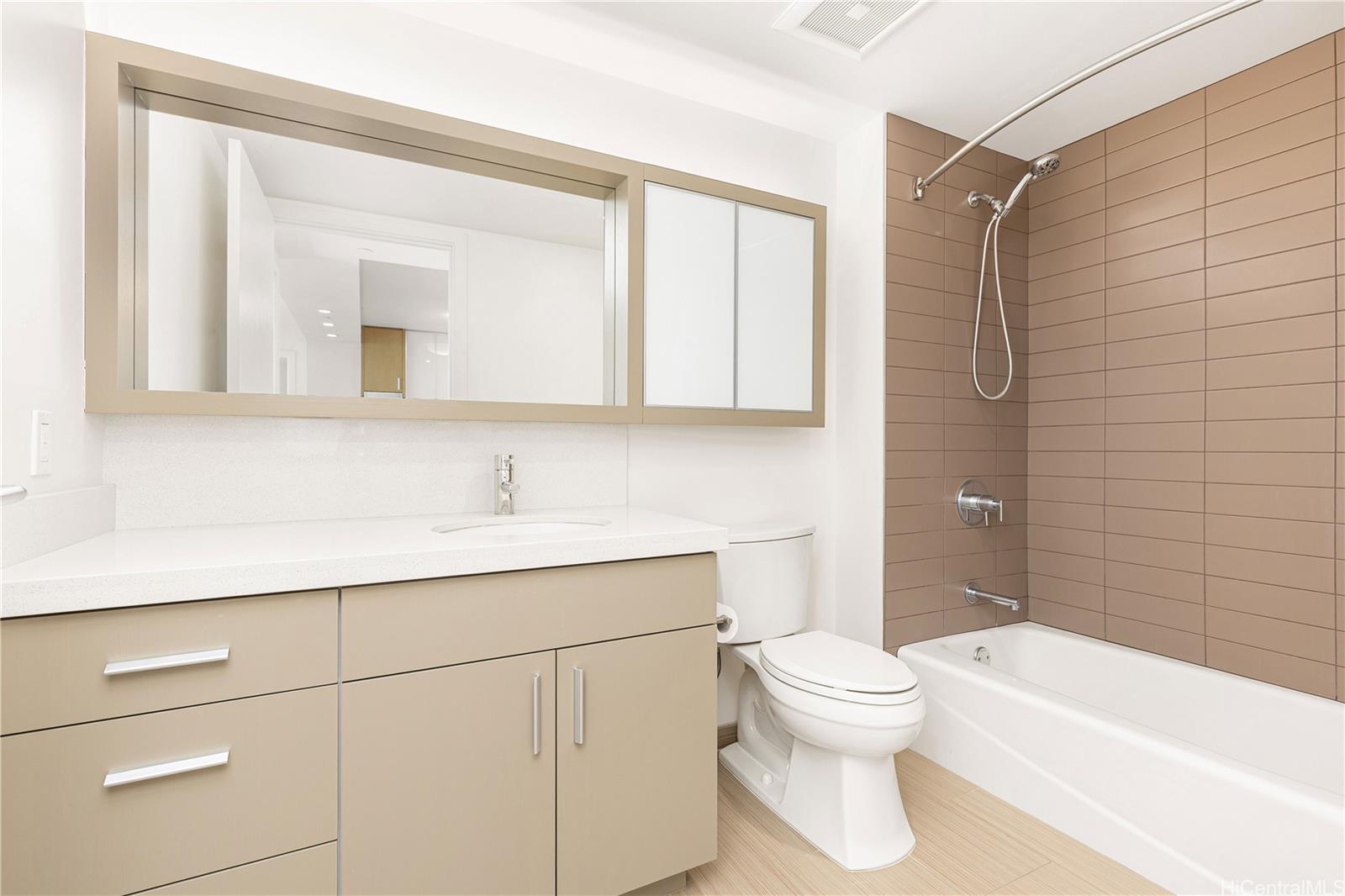 600 Ala Moana Blvd Honolulu - Rental - photo 10 of 25