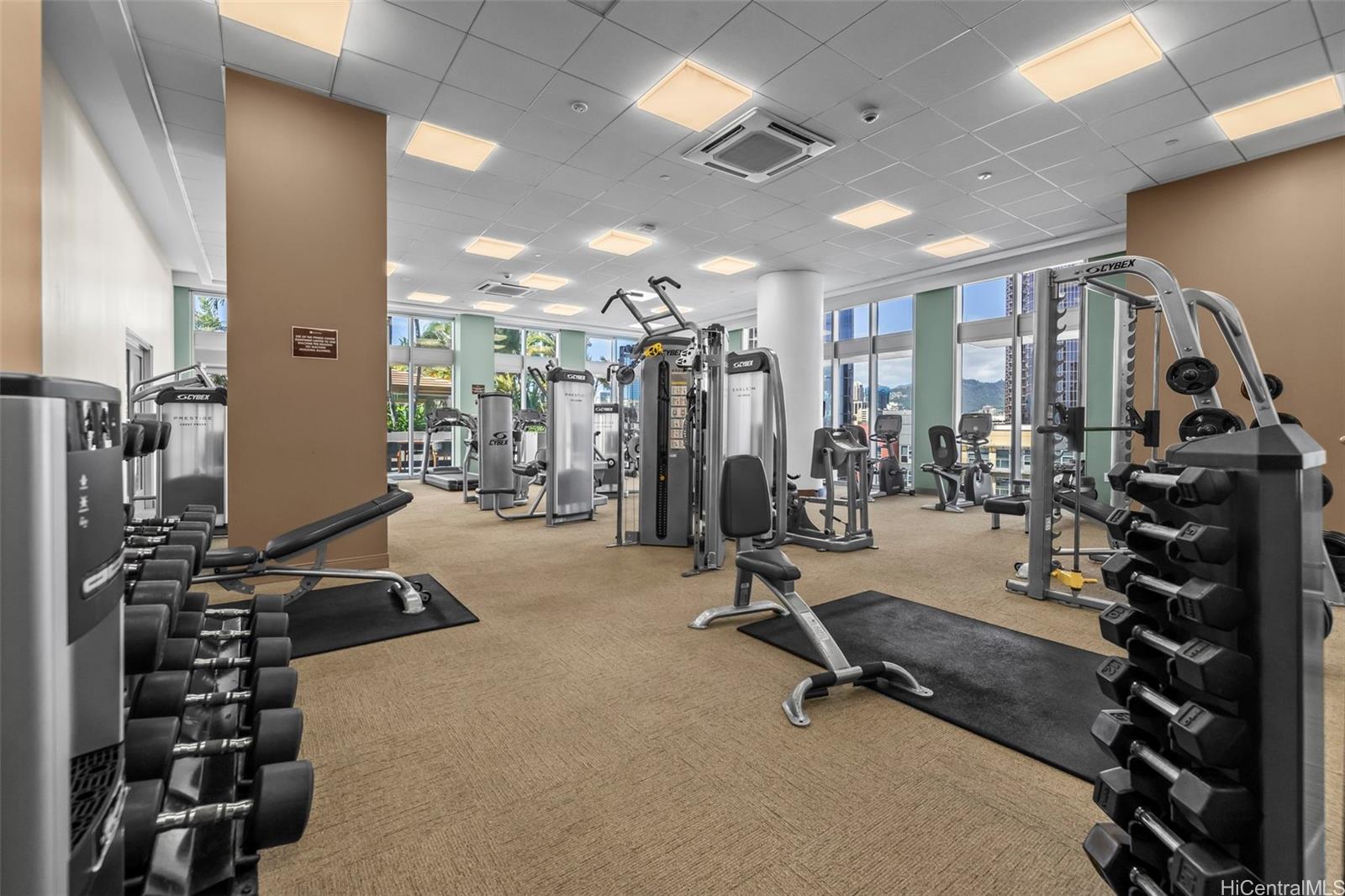 The Collection condo # 2806, Honolulu, Hawaii - photo 19 of 21