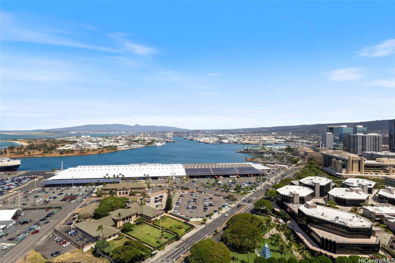 The Collection condo # 3006, Honolulu, Hawaii - photo 2 of 8